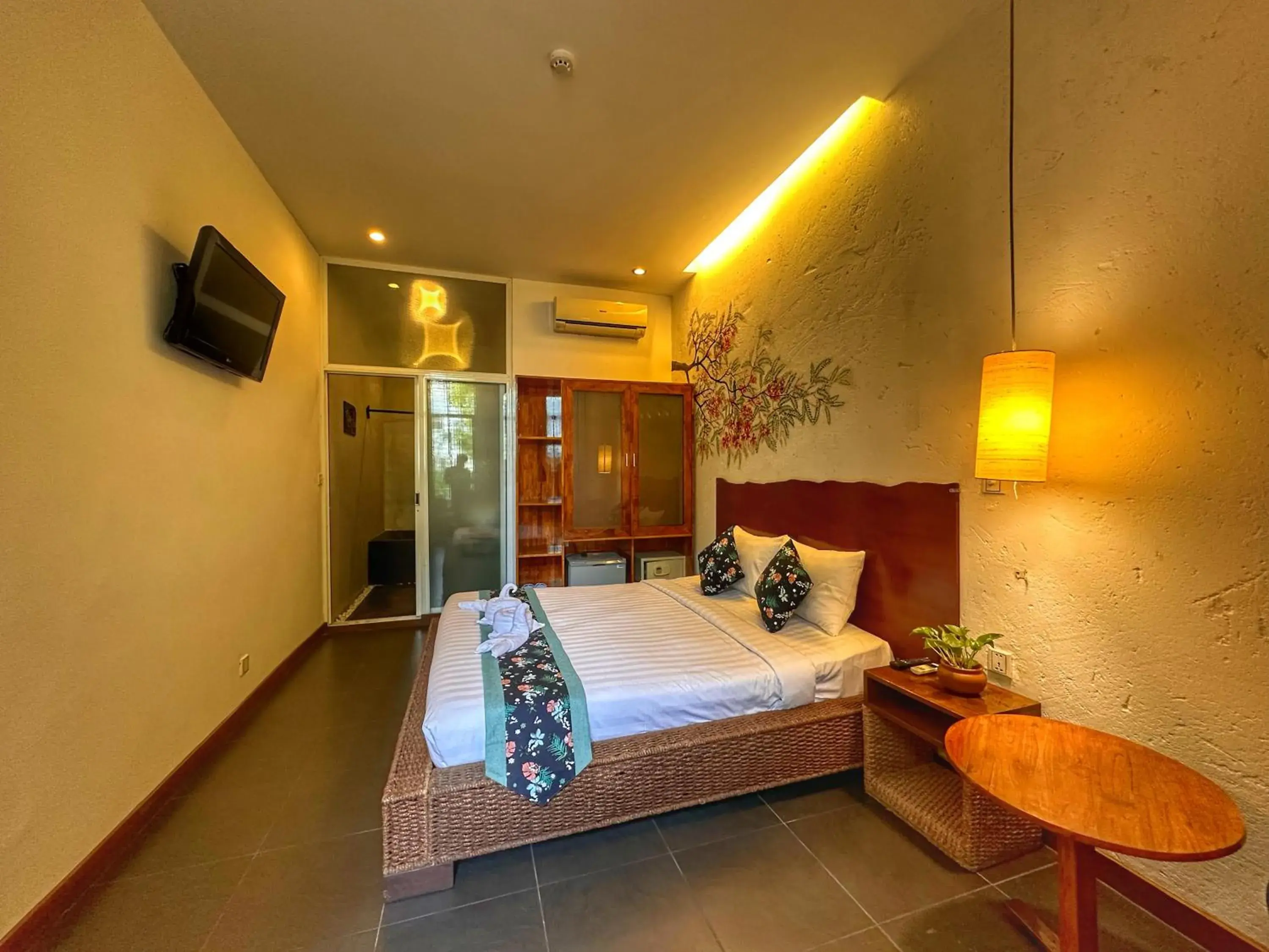 Photo of the whole room in Monsoon Riverside Hotel Photo of the whole room in Monsoon Riverside Hotel