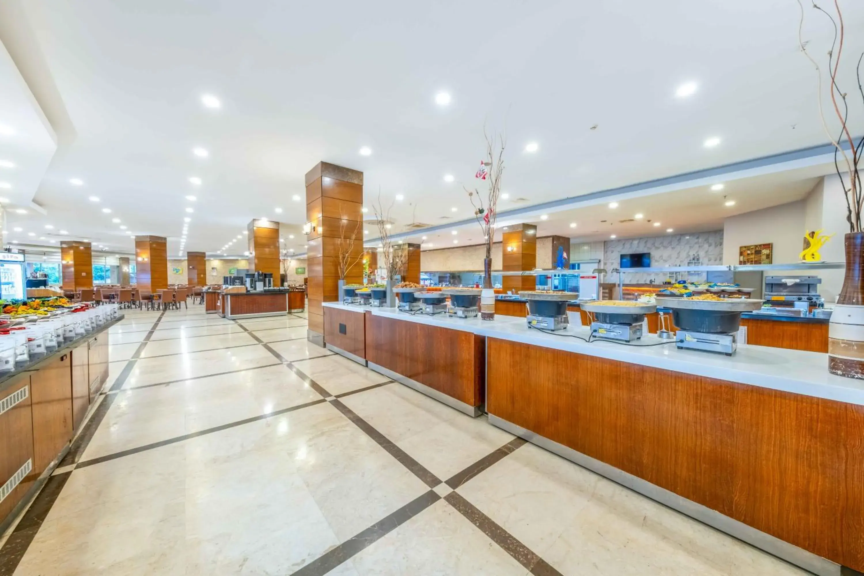 Restaurant/places to eat in Ramada Resort Side Restaurant/places to eat in Ramada Resort Side