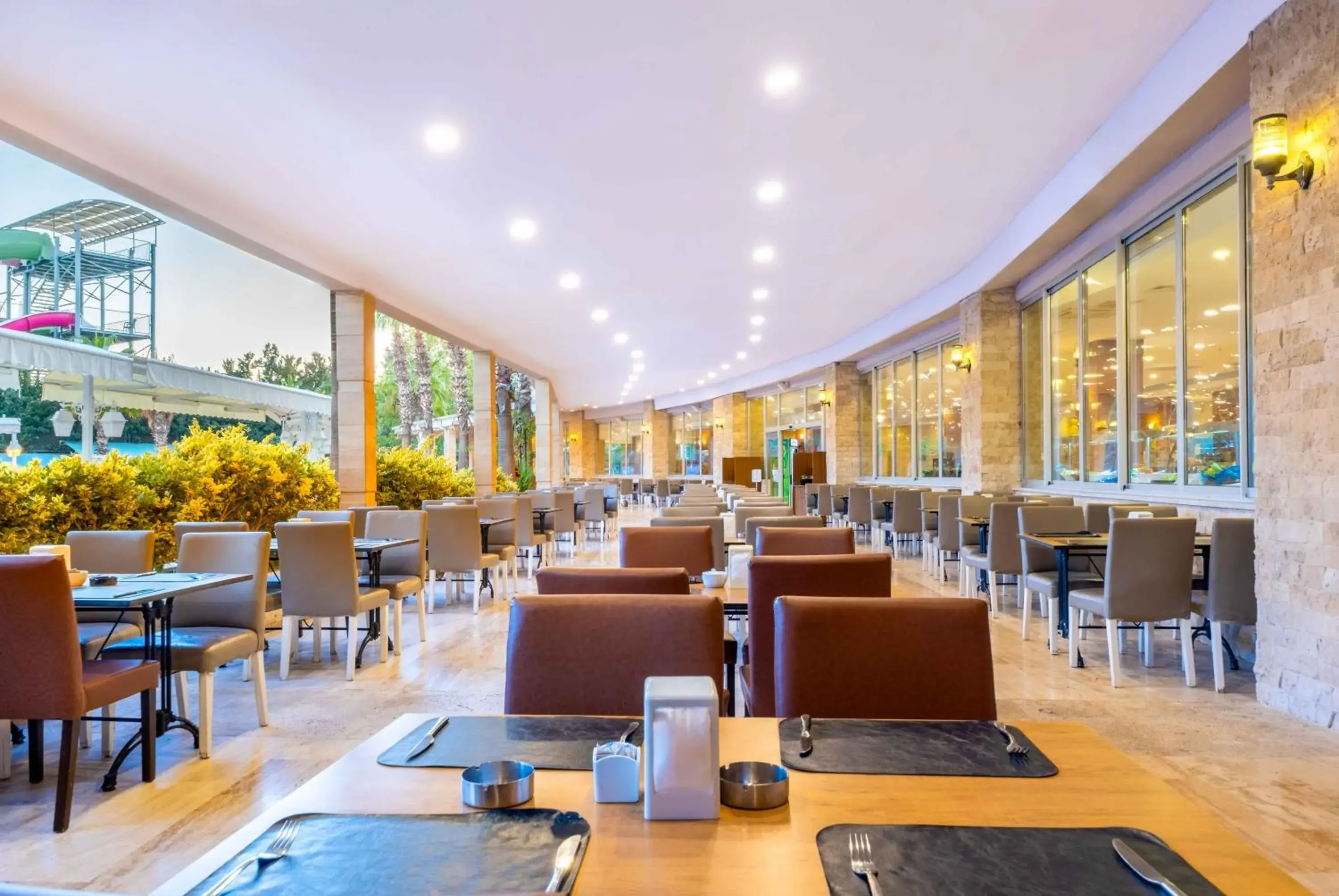 Restaurant/places to eat in Ramada Resort Side Restaurant/places to eat in Ramada Resort Side