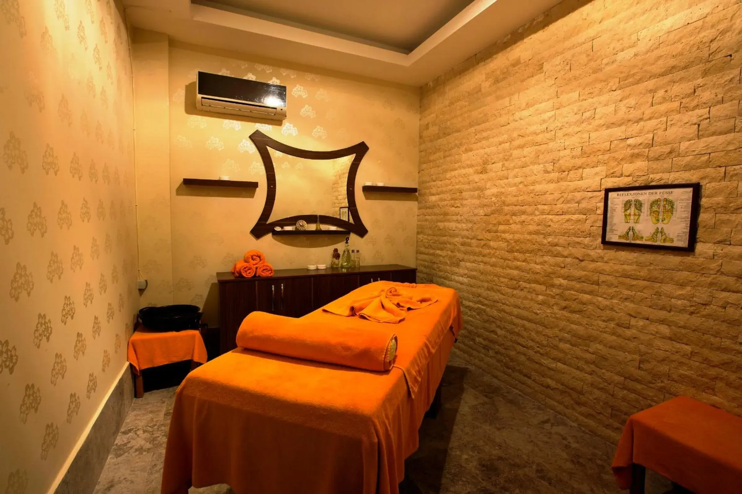 Spa and wellness centre/facilities in Ramada Resort Side Spa and wellness centre/facilities in Ramada Resort Side