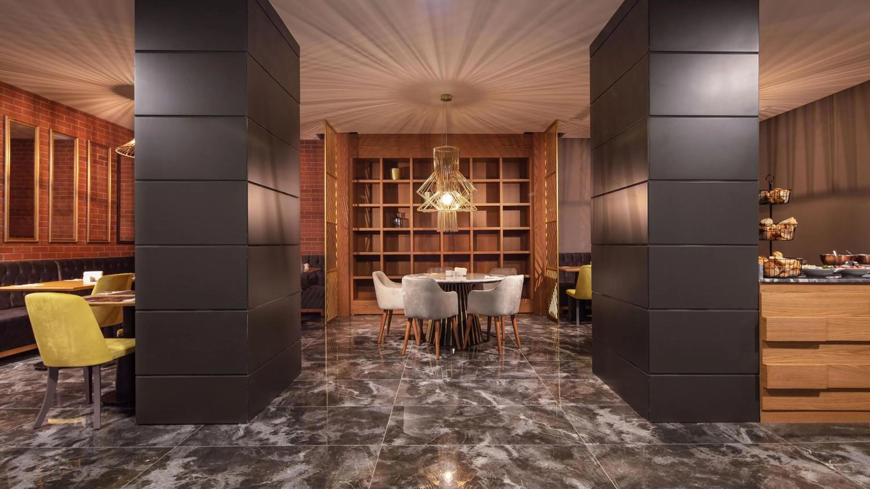 Lounge or bar in B LOFT HOTEL