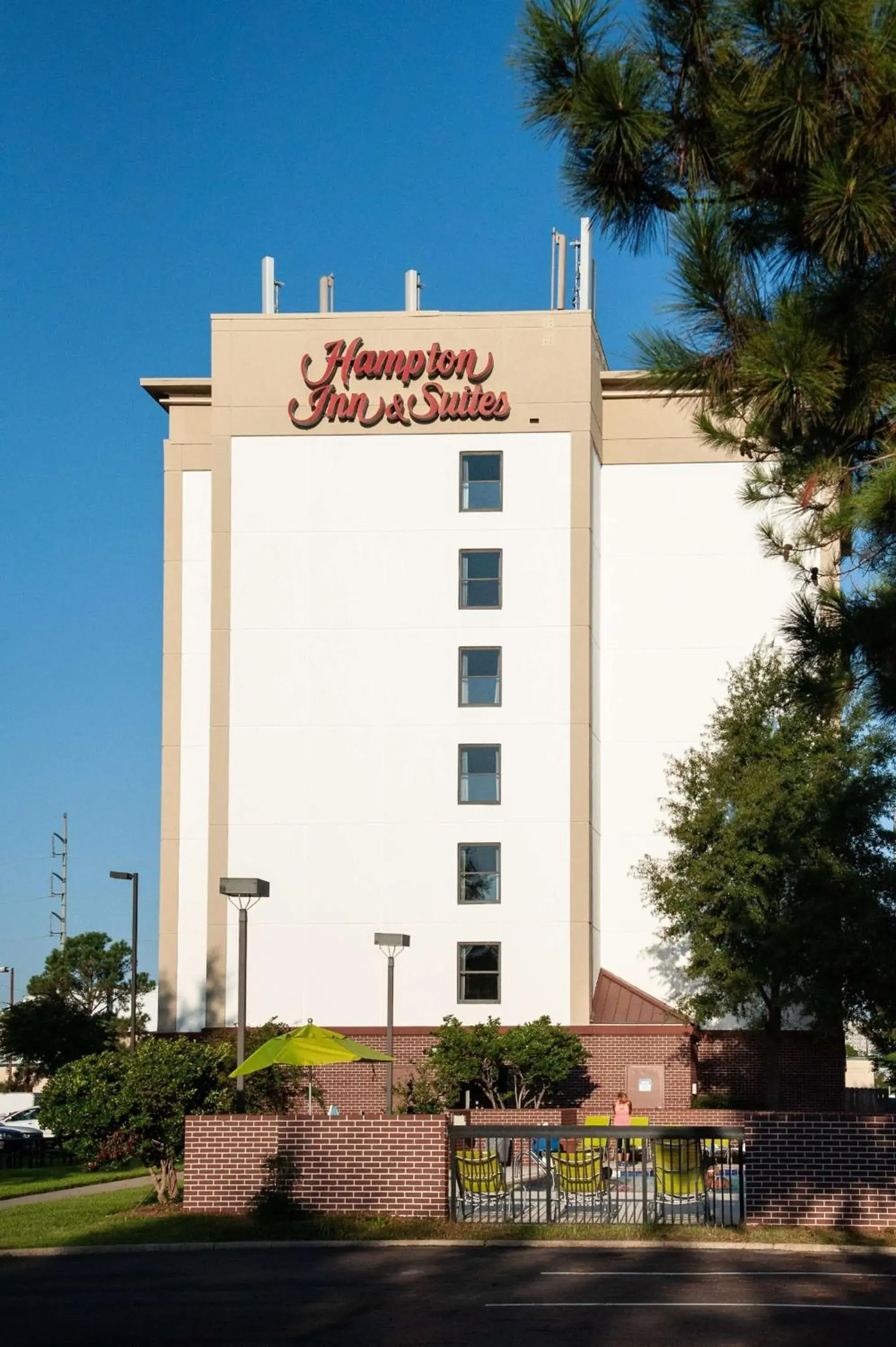 Property building in Hampton Inn & Suites Jackson Coliseum Property building in Hampton Inn & Suites Jackson Coliseum