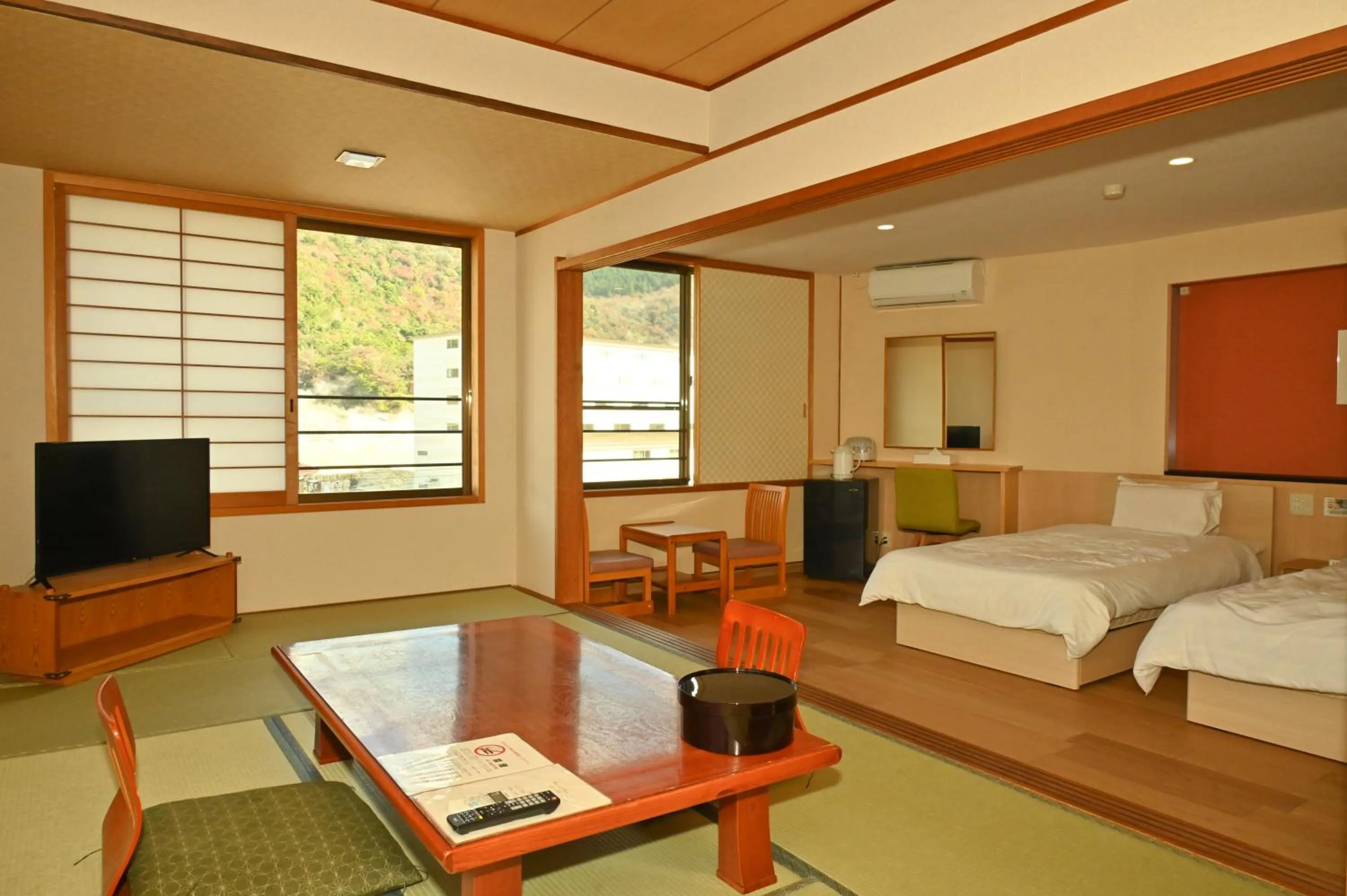 Photo of the whole room, Bed in Unzen Sky Hotel