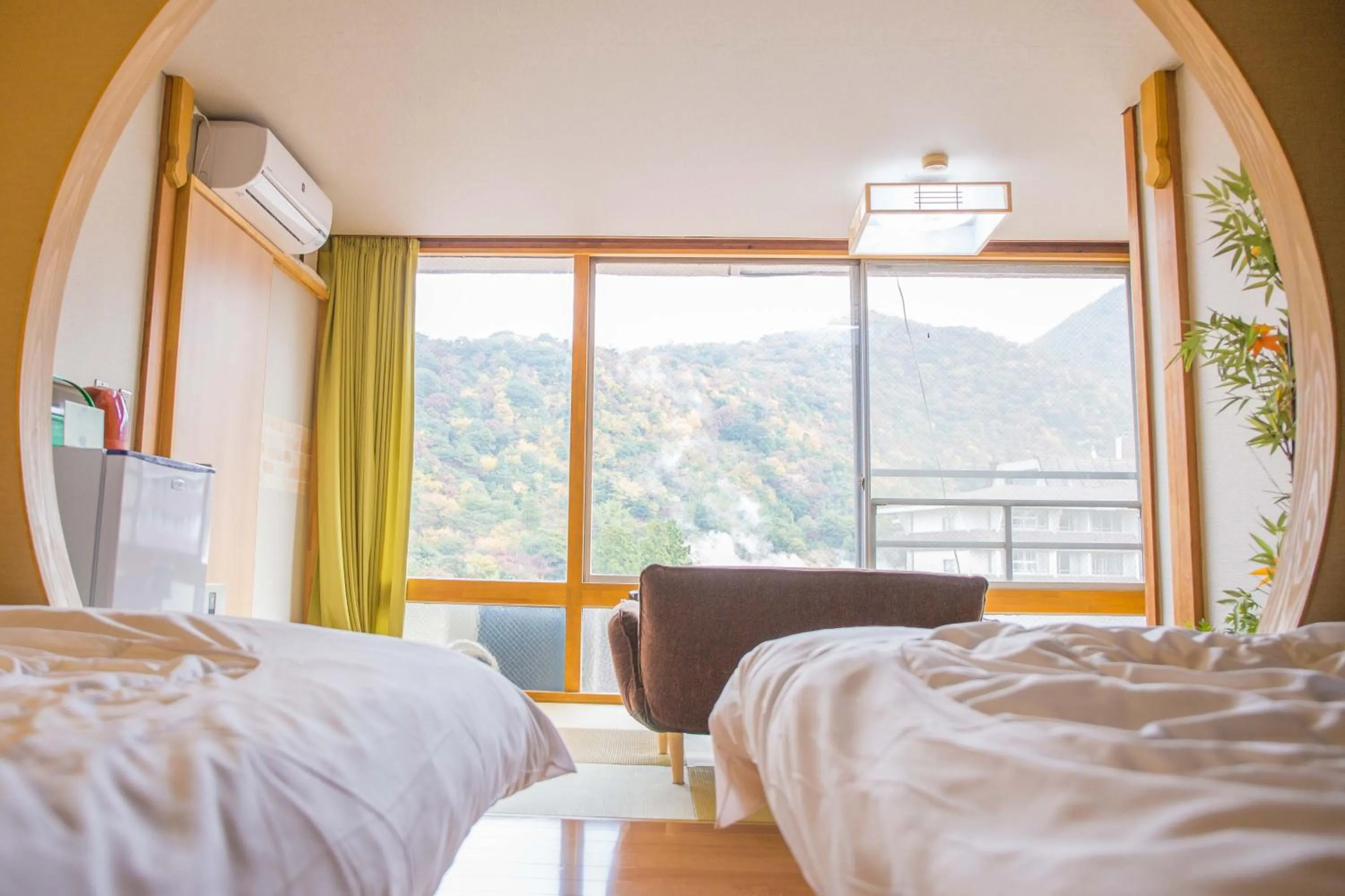 View (from property/room), Bed in Unzen Sky Hotel