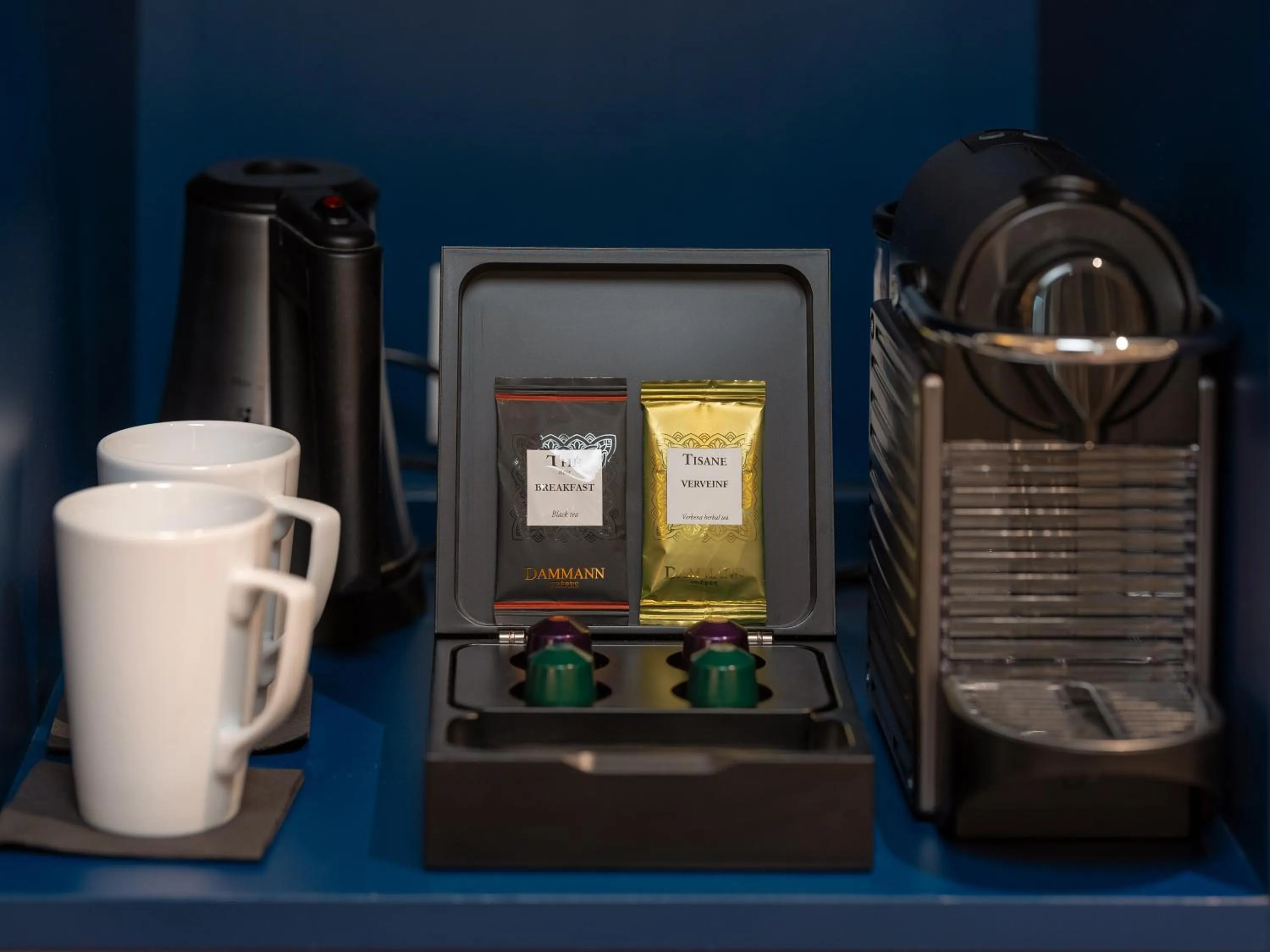 Coffee/tea facilities in Hotel Le Mareuil