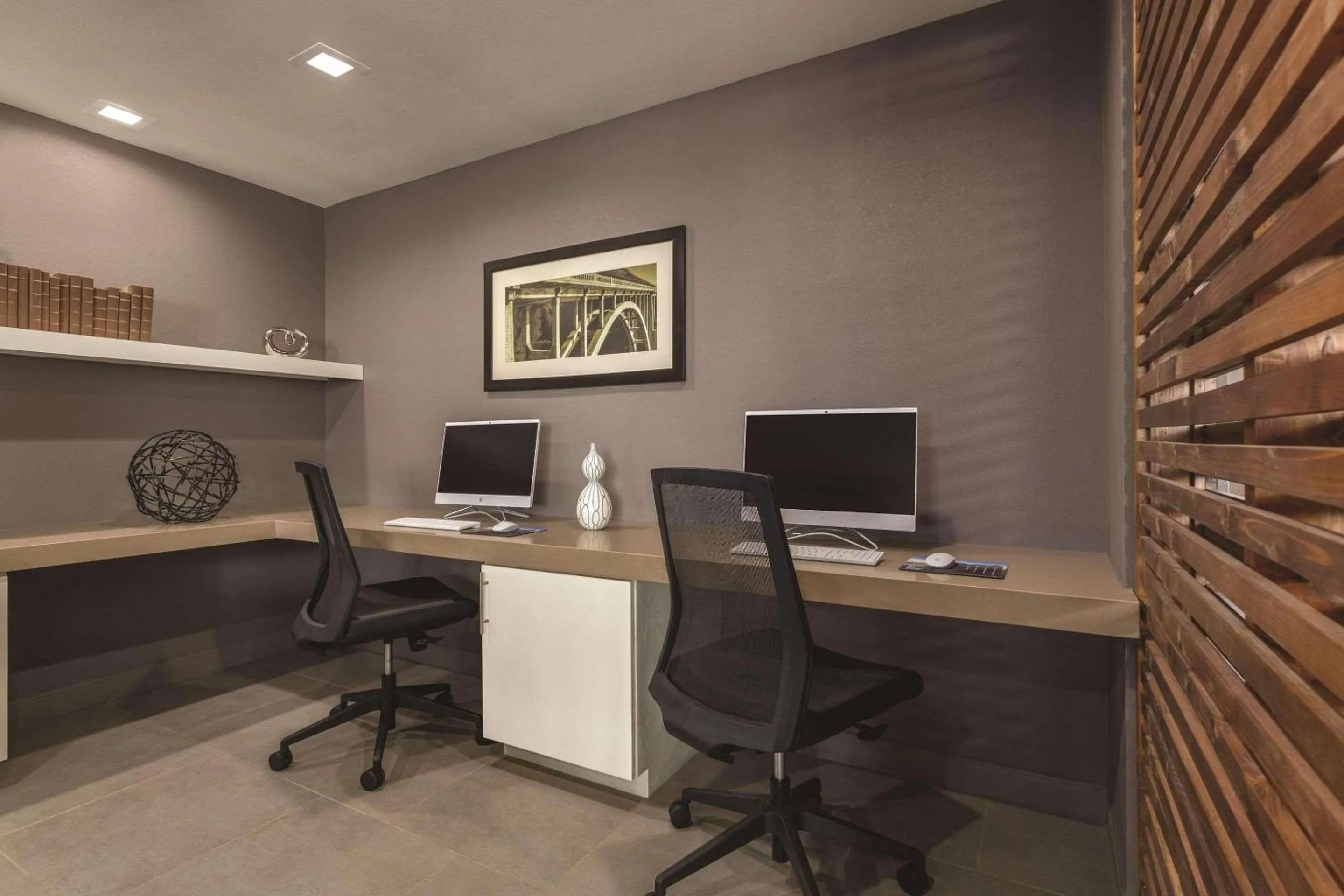Business facilities in Country Inn & Suites by Radisson, Lubbock Southwest, TX
