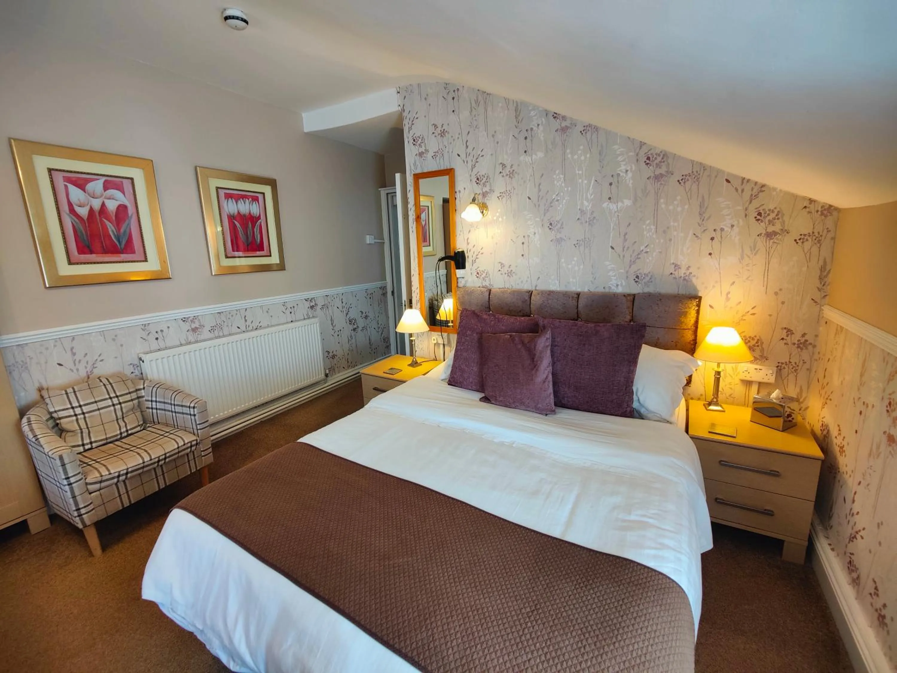 Bed in The Pack o' Cards