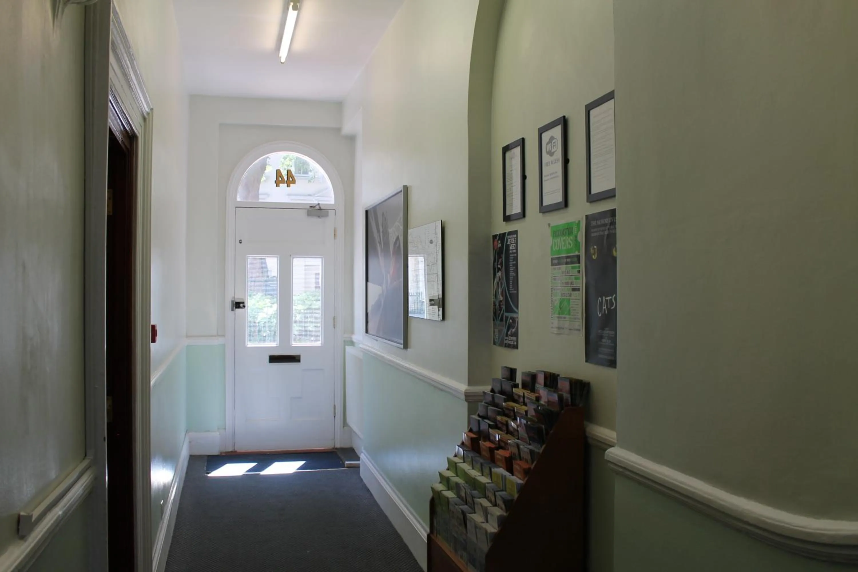 Lobby or reception in Dolphin Inn - The Lodge