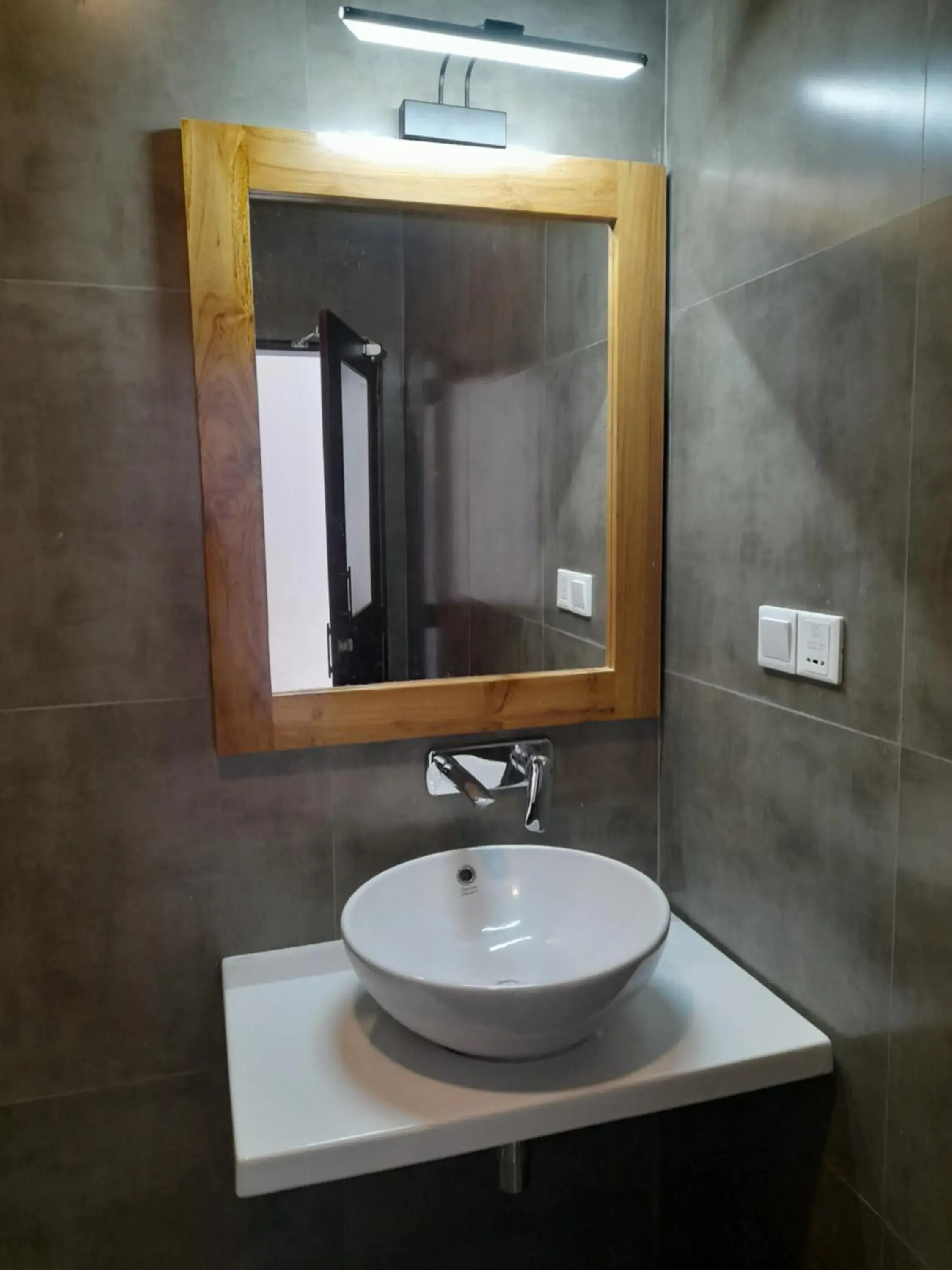 Superior Double Room with Balcony and Sea View - single occupancy in Hotel Marine at Negombo Beach Superior Double Room with Balcony and Sea View - single occupancy in Hotel Marine at Negombo Beach