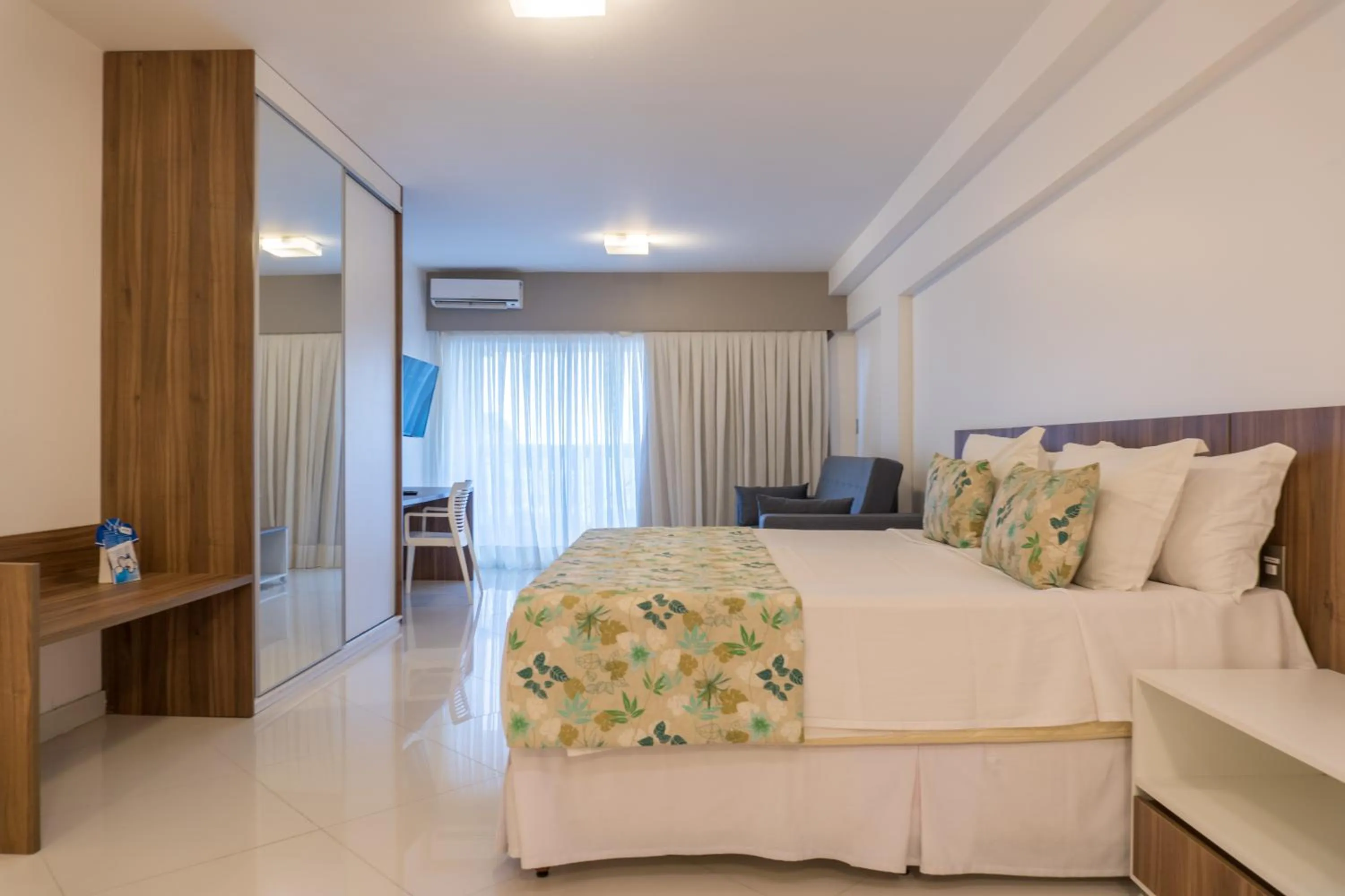 Photo of the whole room, Bed in Kristie Resort Natal Hotel