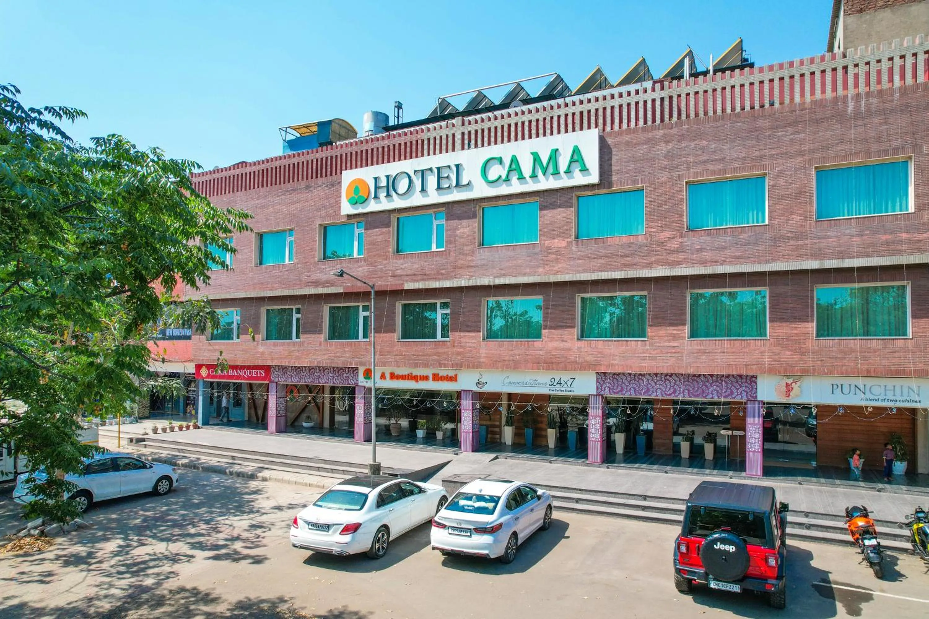 Property building in Hotel Cama