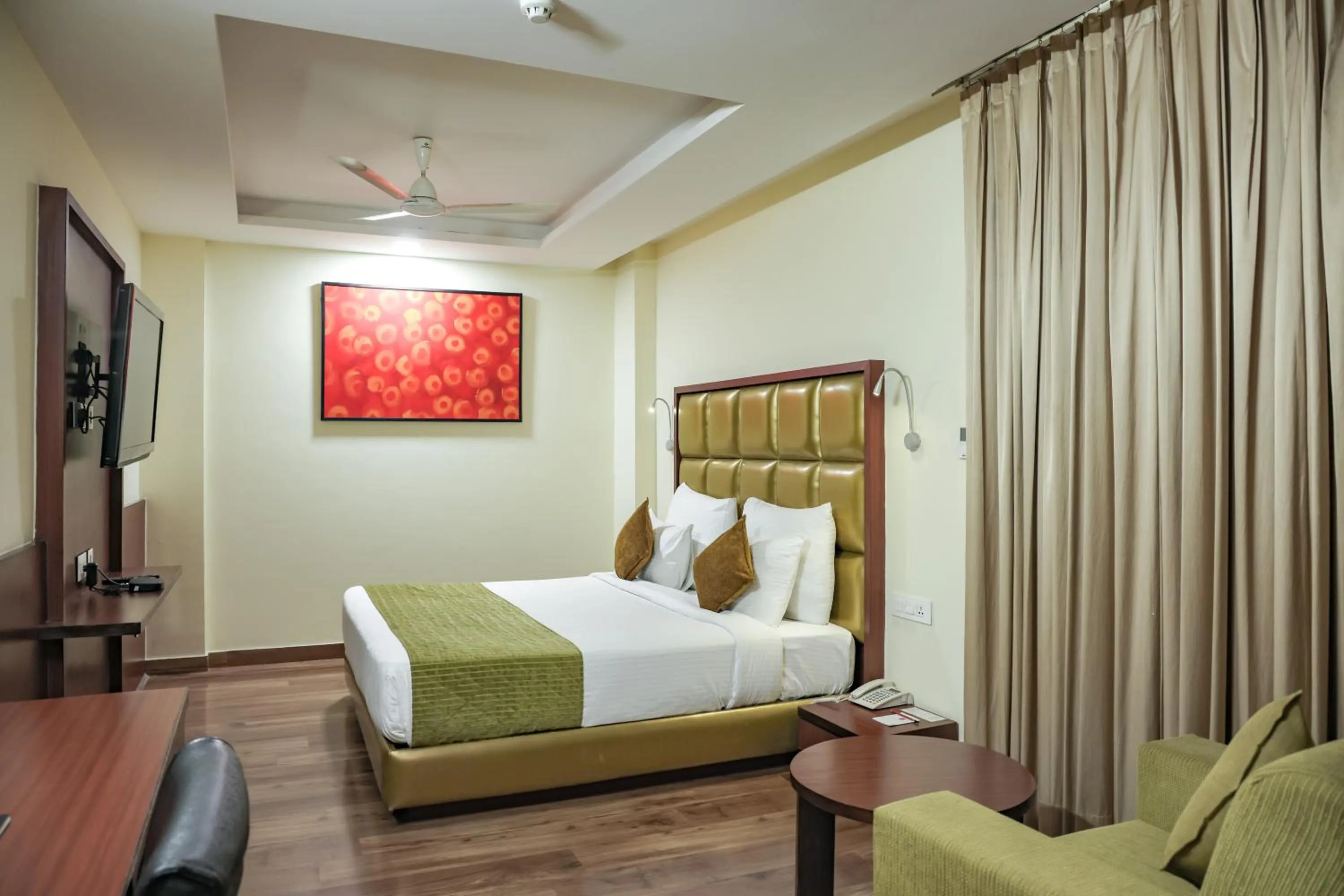 TV and multimedia, Bed in Hotel Cama