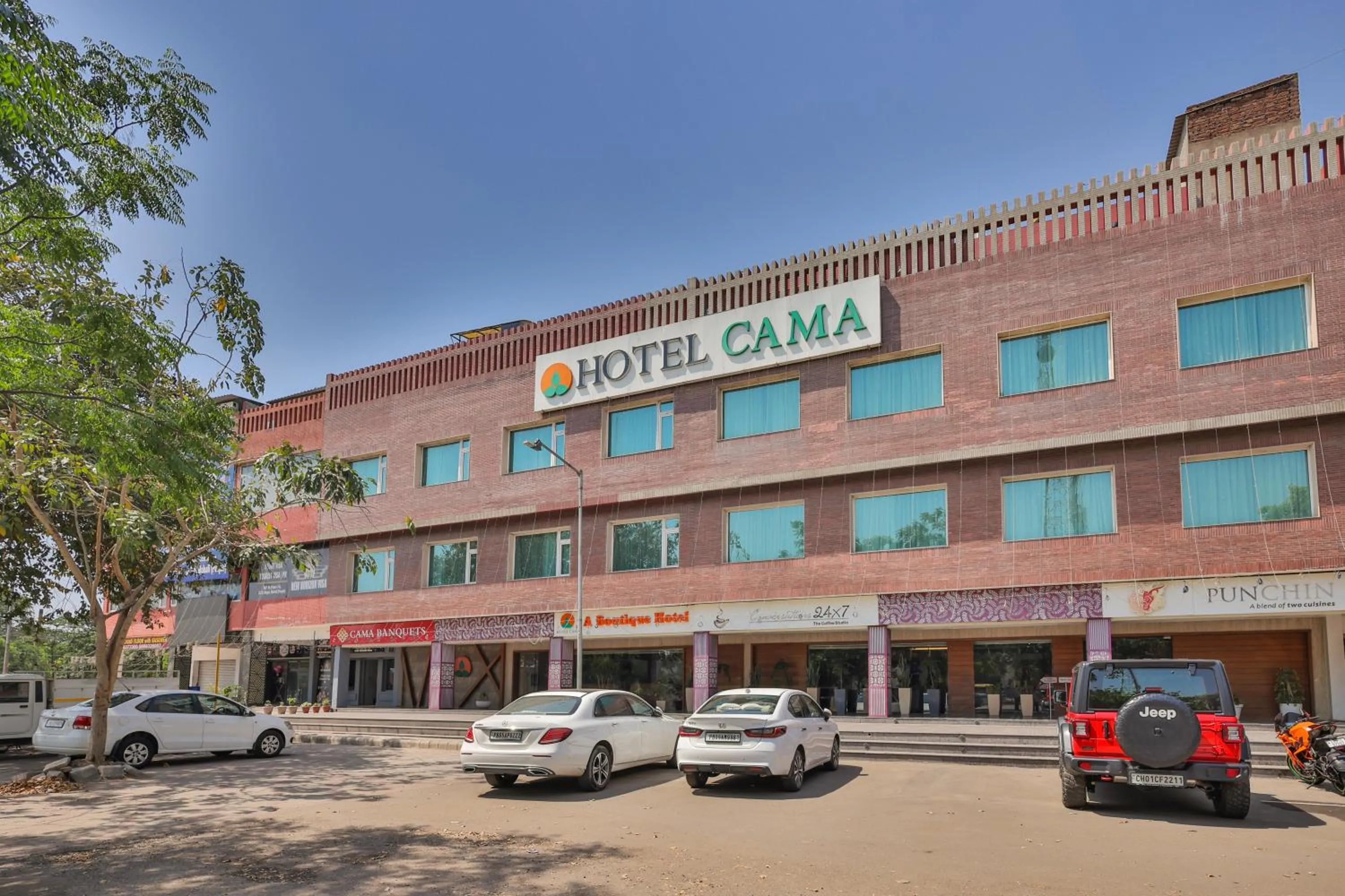 Property building in Hotel Cama