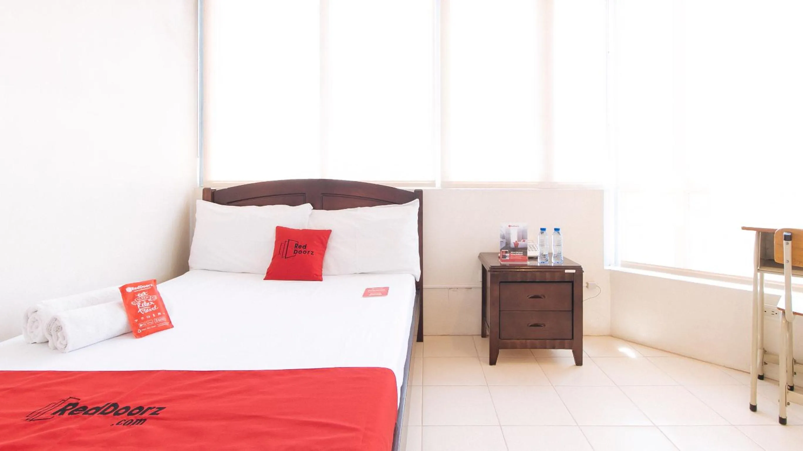 Bedroom, Bed in RedDoorz Plus @ E Rodriguez Corner Banawe