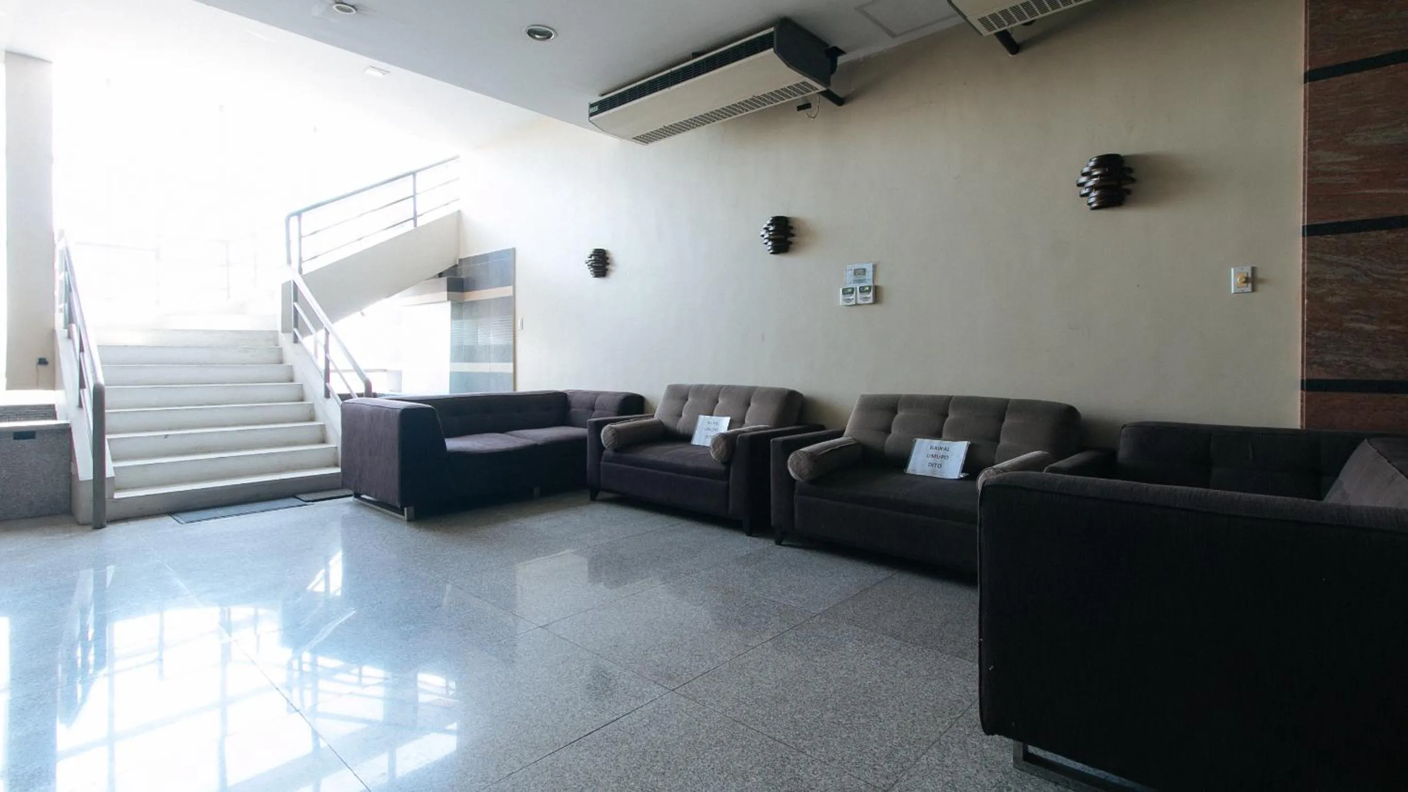 Lobby or reception in RedDoorz Plus @ E Rodriguez Corner Banawe