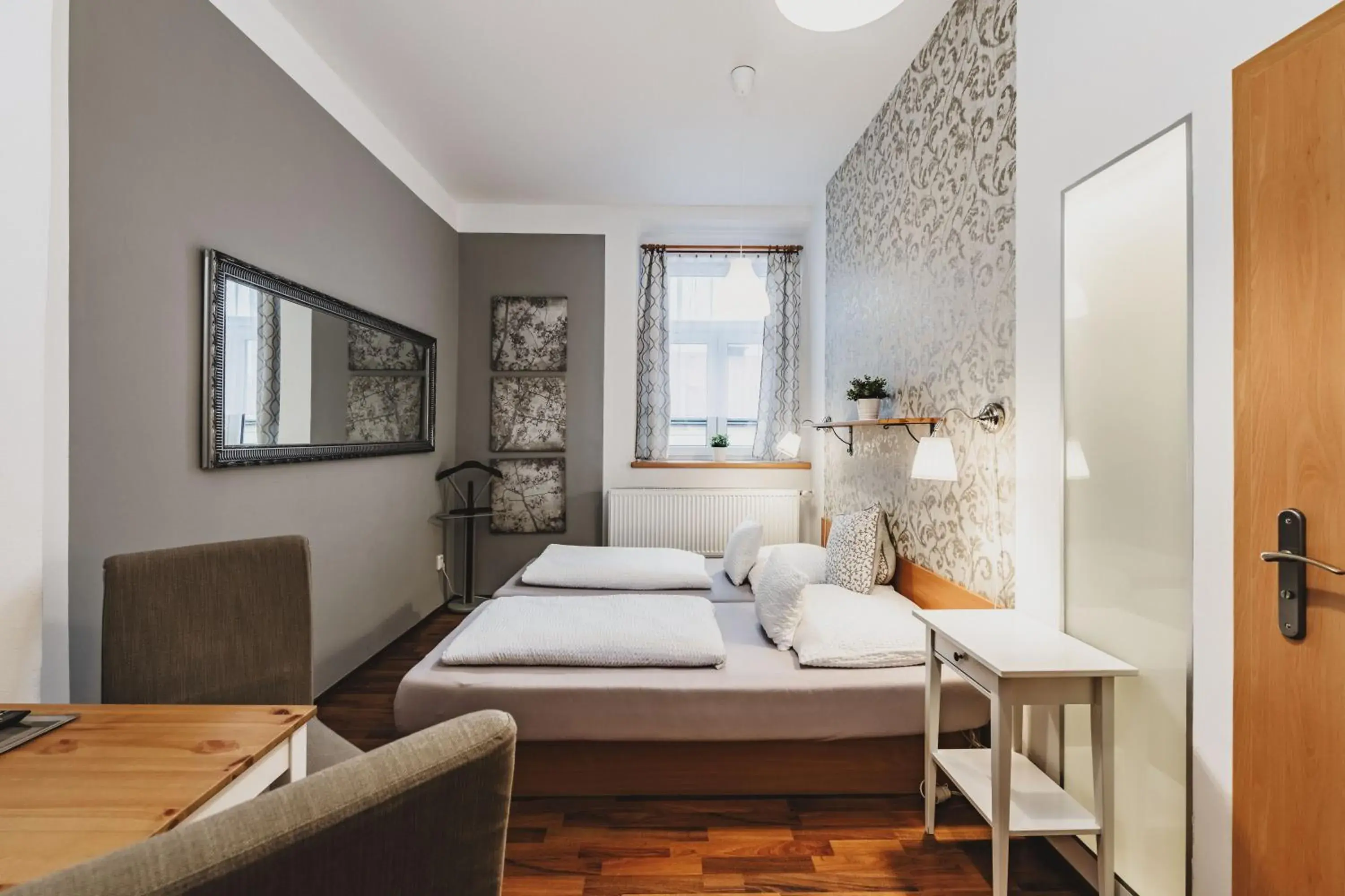 Double or Twin Room with Private Bathroom in Grand Tábor Double or Twin Room with Private Bathroom in Grand Tábor