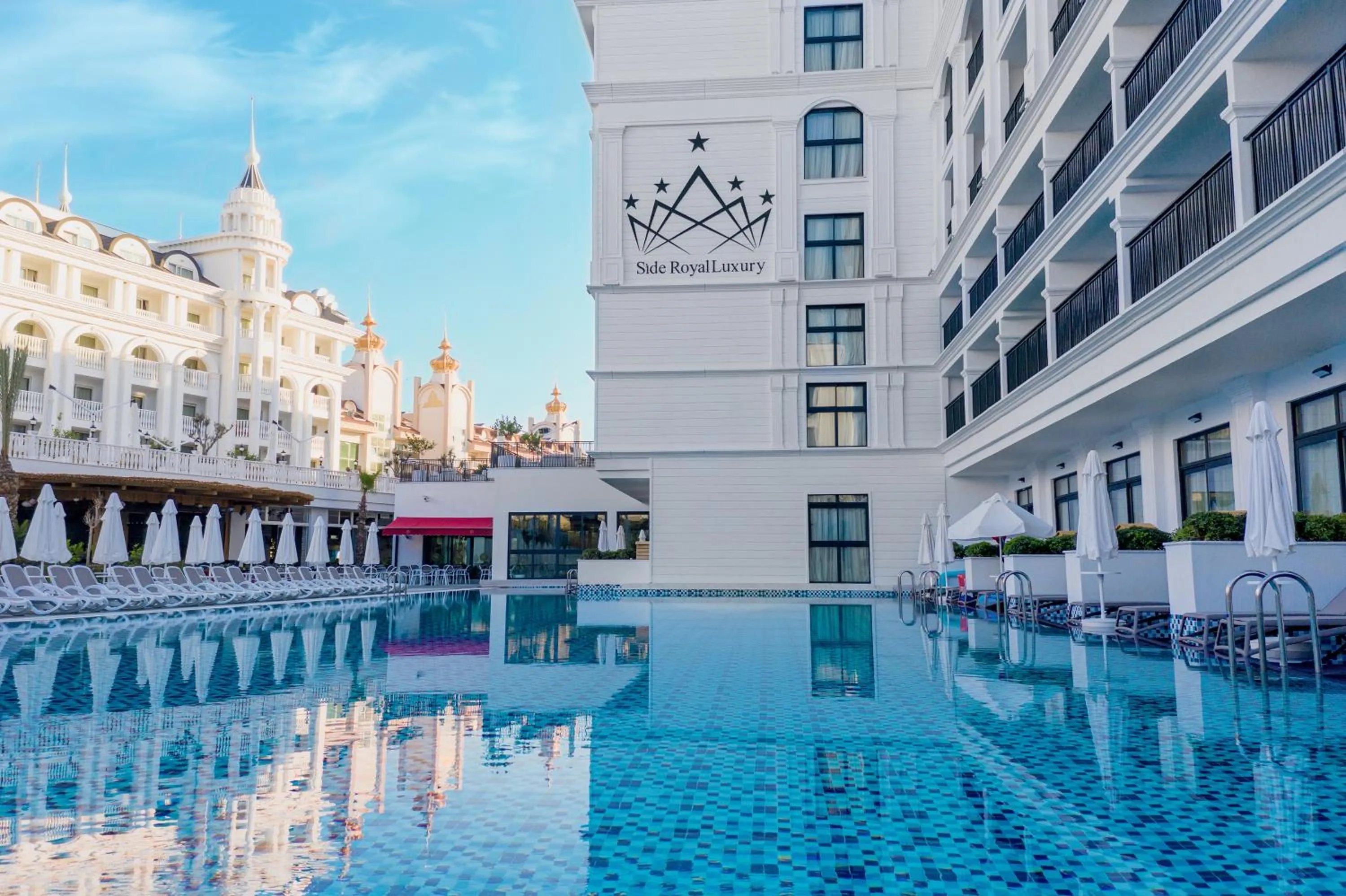 Swimming pool in Side Royal Style Hotel