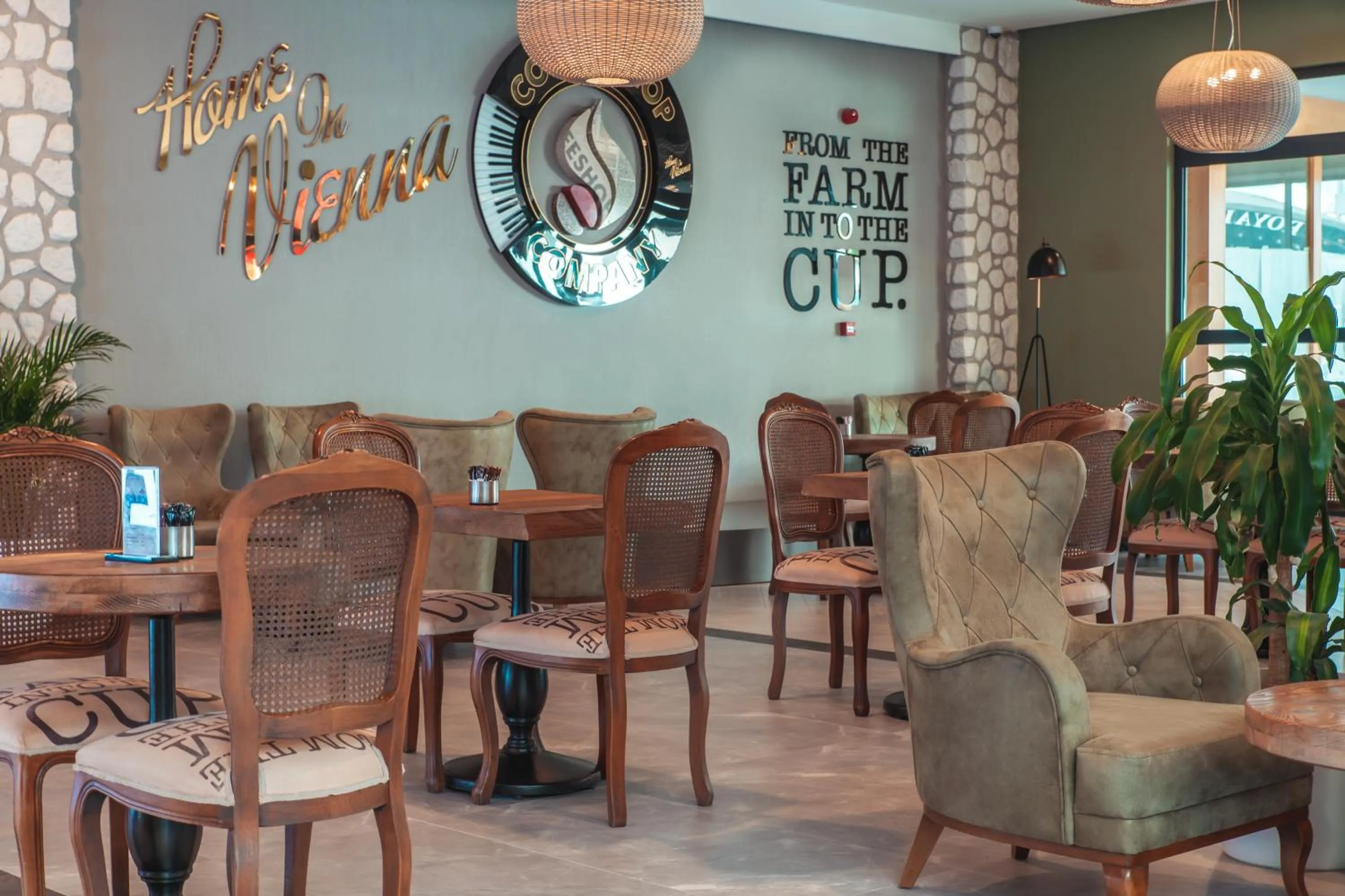 Coffee/tea facilities in Side Royal Style Hotel