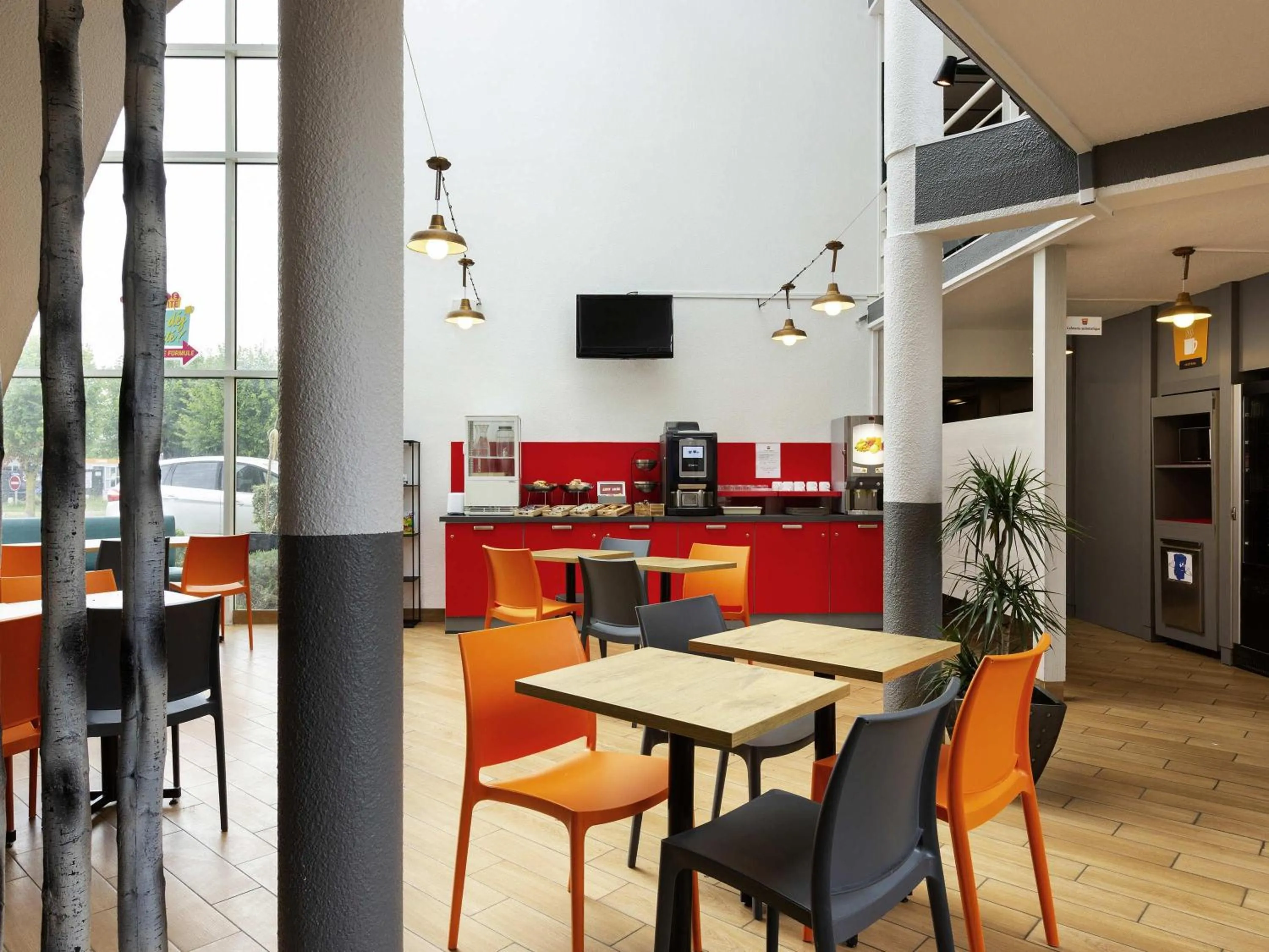 Breakfast in Hôtel F1 Reims Tinqueux