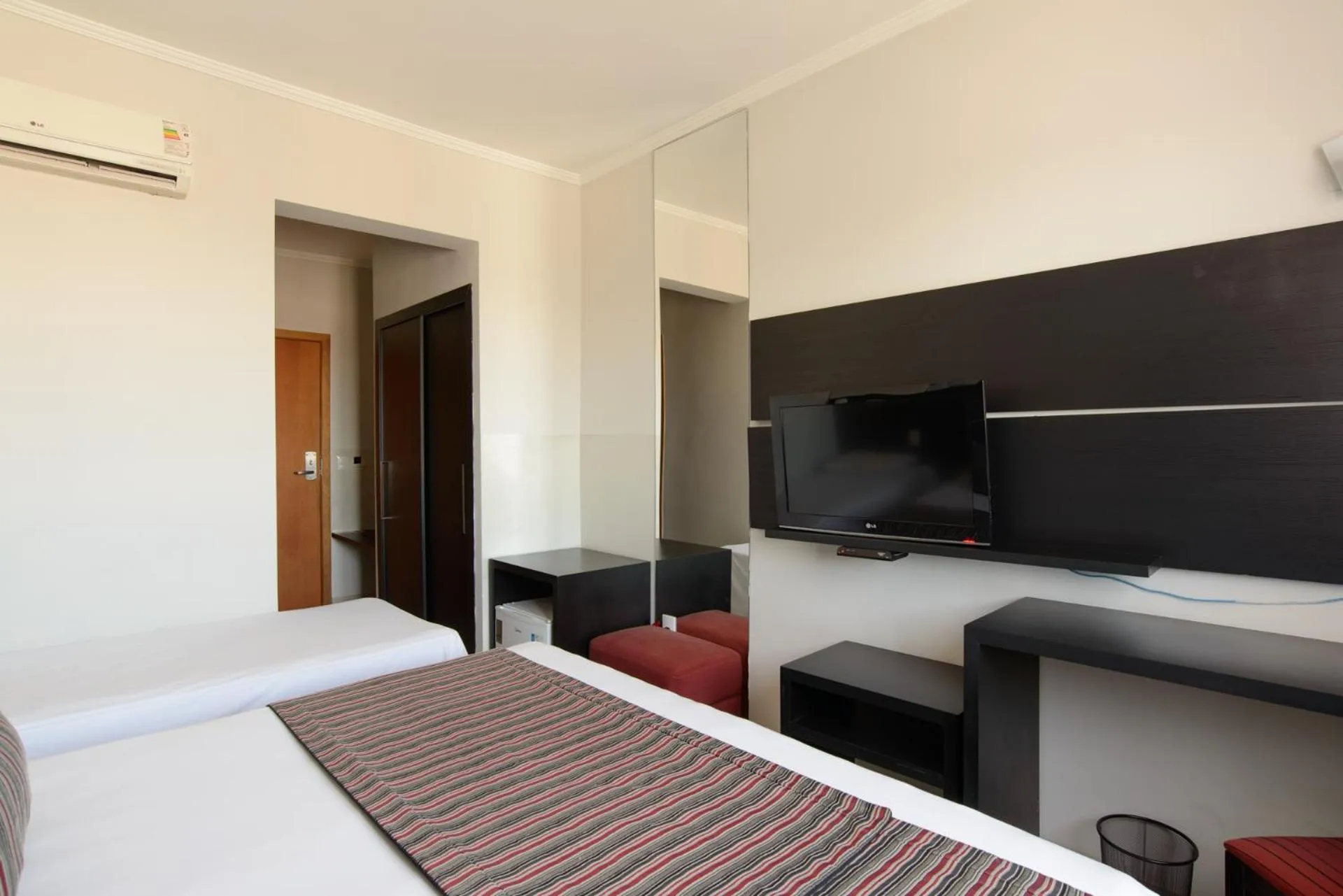 Bed in Faro Hotel Taubaté