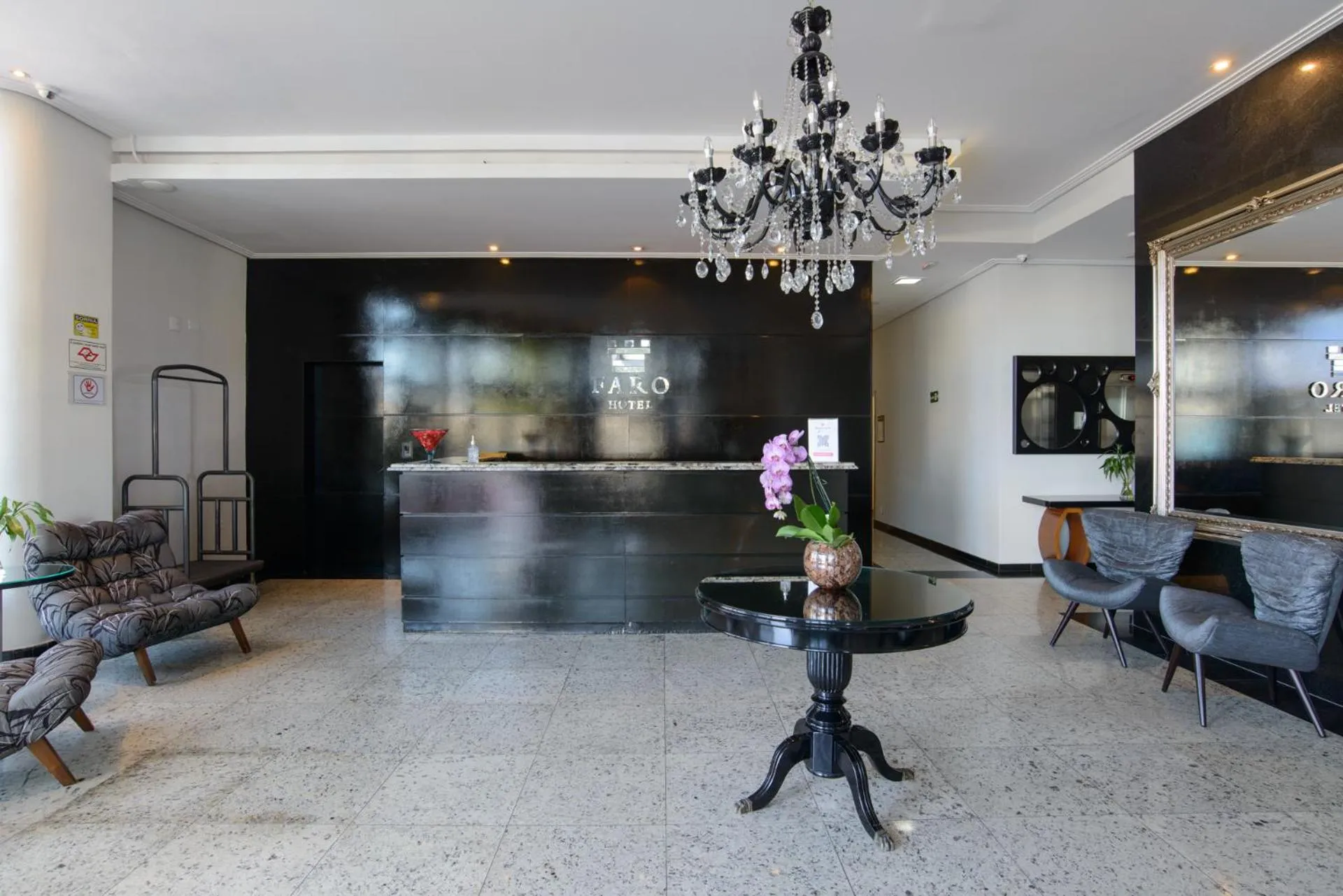 Living room in Faro Hotel Taubaté