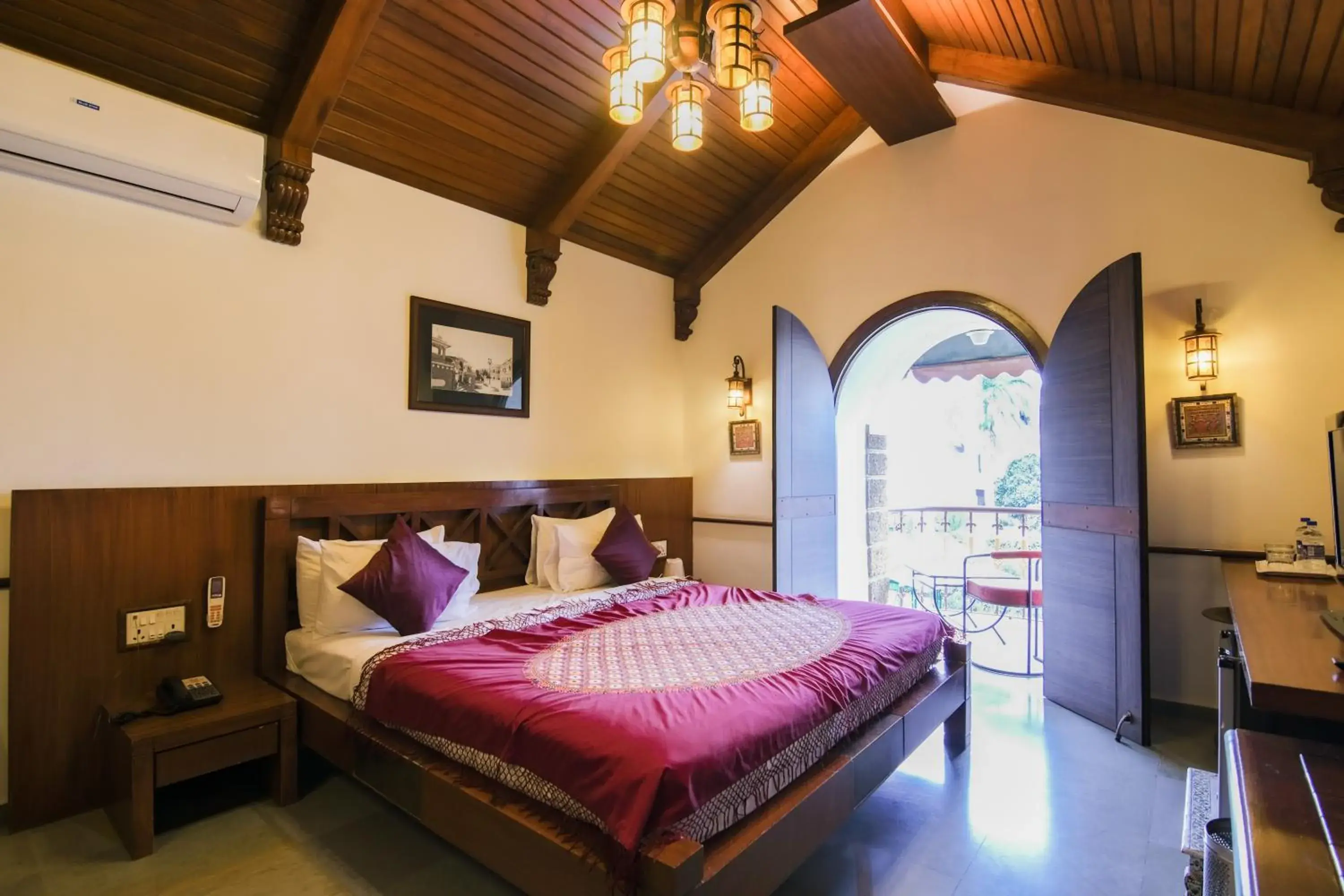 Bed in Heritage Khirasara Palace Bed in Heritage Khirasara Palace