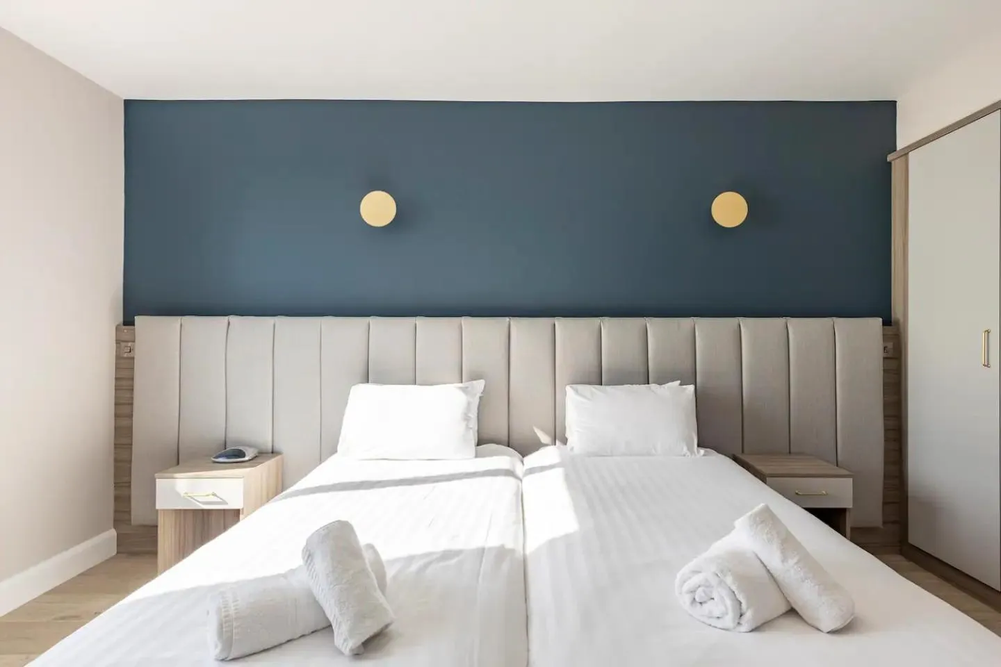 Bedroom, Bed in Galway Bay Sea View Apartments