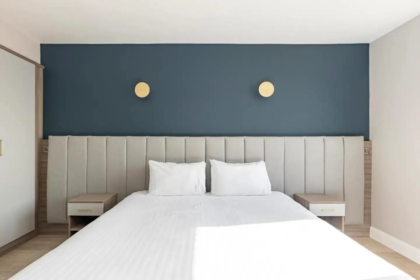 Bedroom, Bed in Galway Bay Sea View Apartments