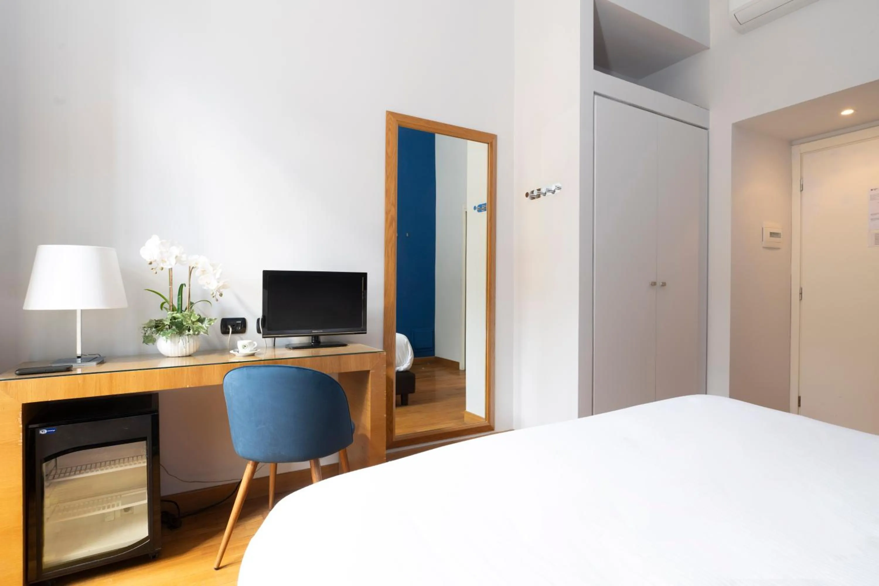 Bed in Sky Blue Place Rome