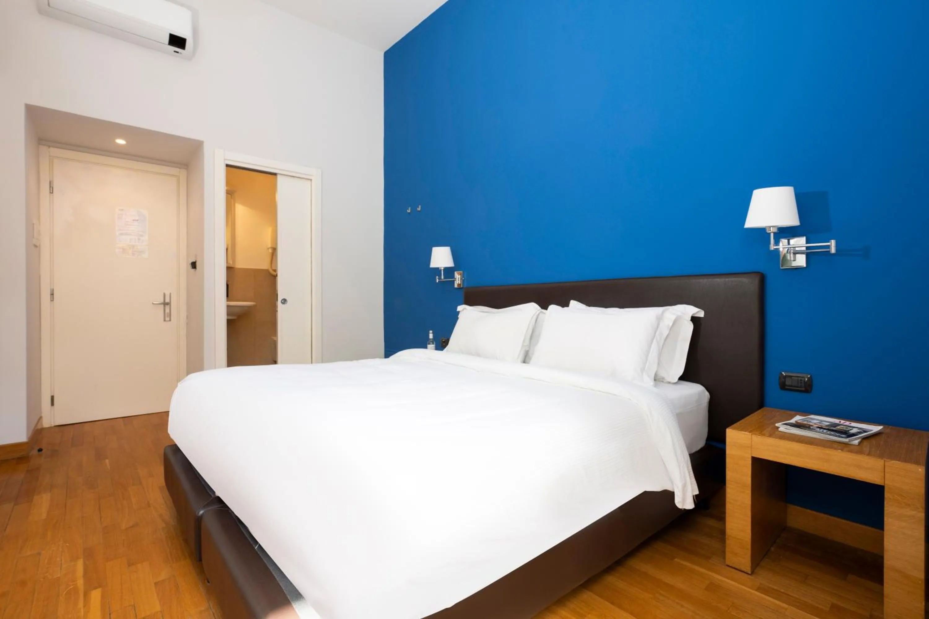 Bedroom, Bed in Sky Blue Place Rome