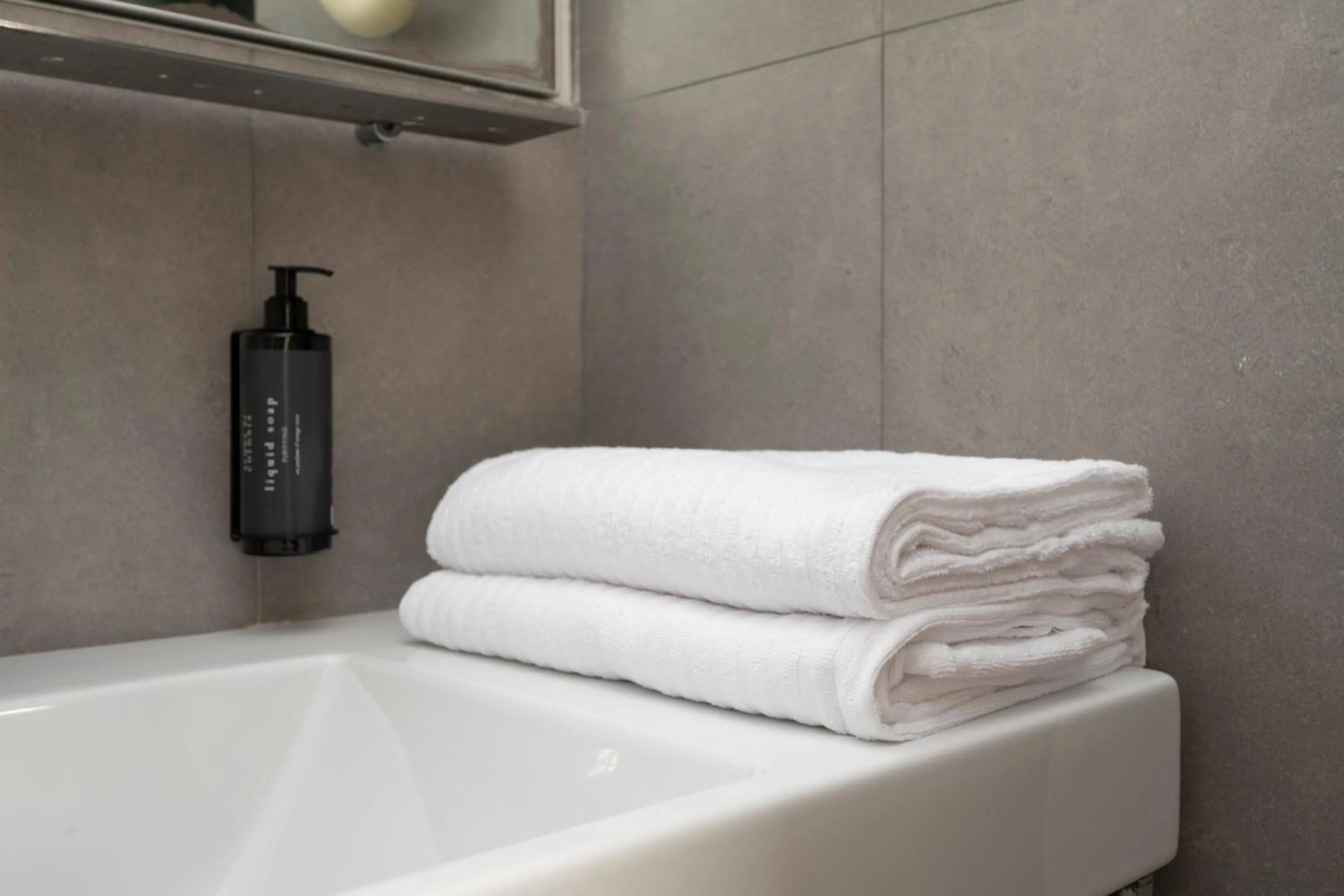 Bathroom in Sky Blue Place Rome