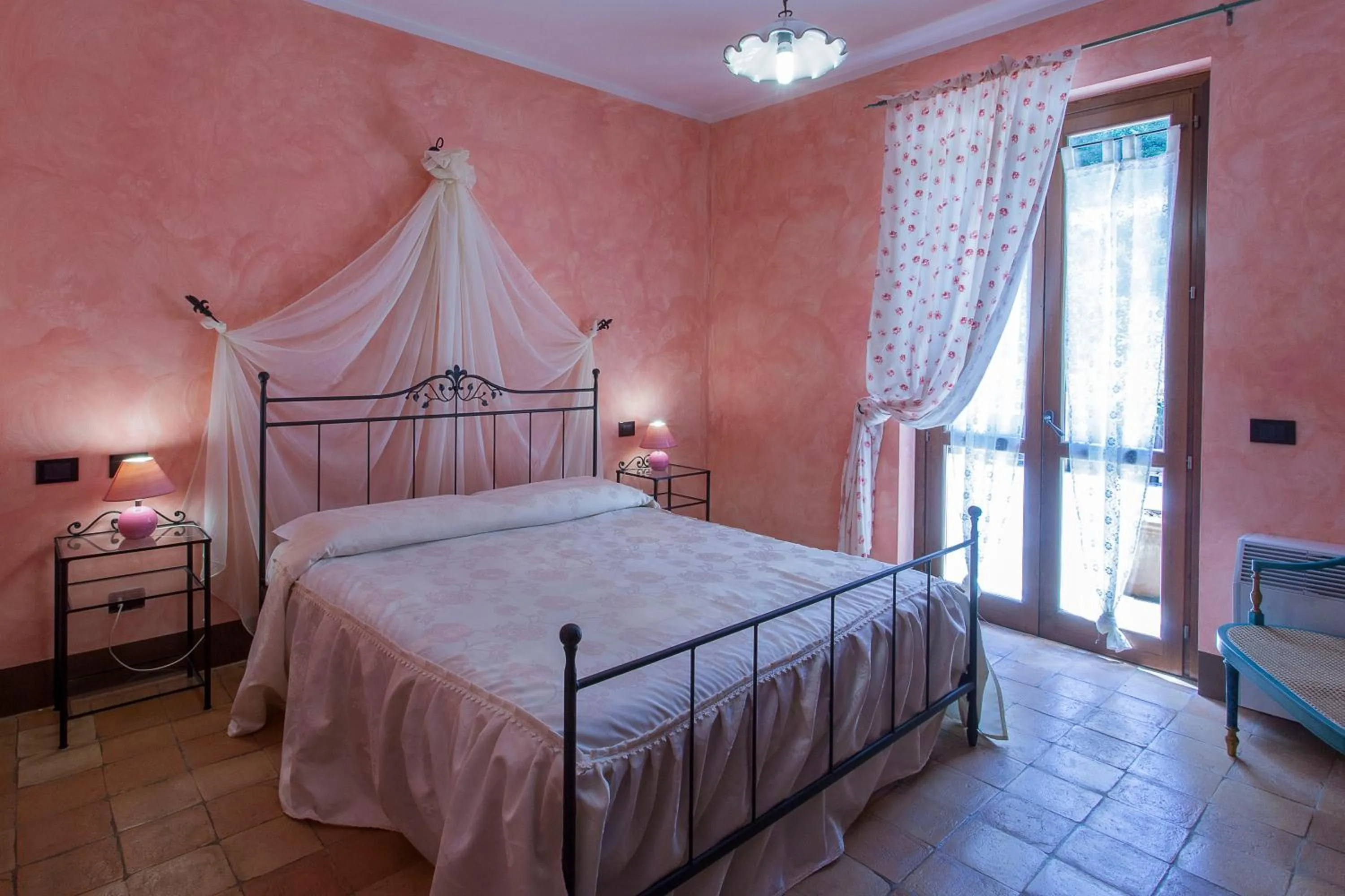 Bedroom, Bed in Agriturismo La Gismonda