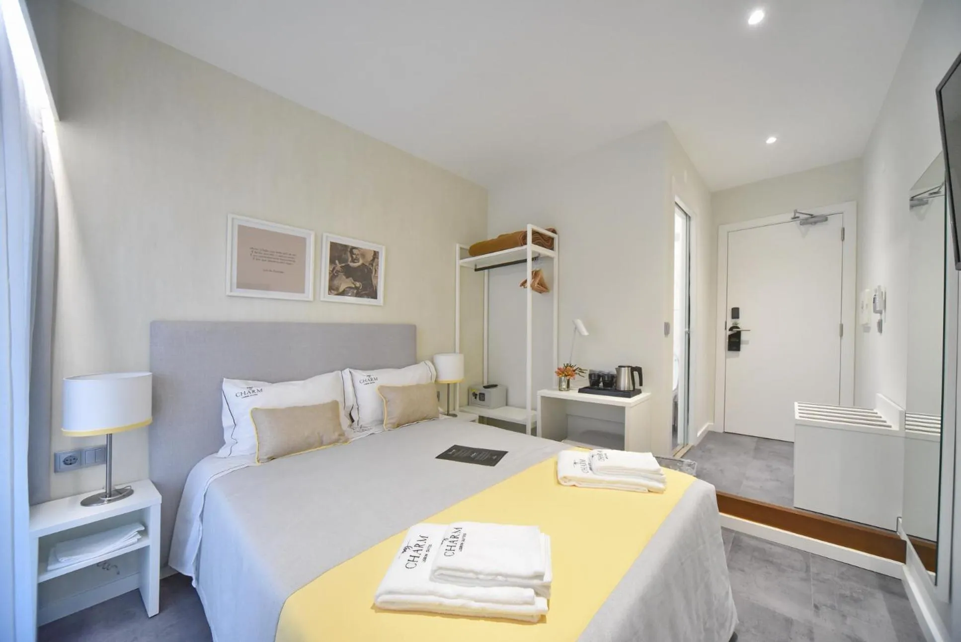 Bed in My Charm Lisbon Suites