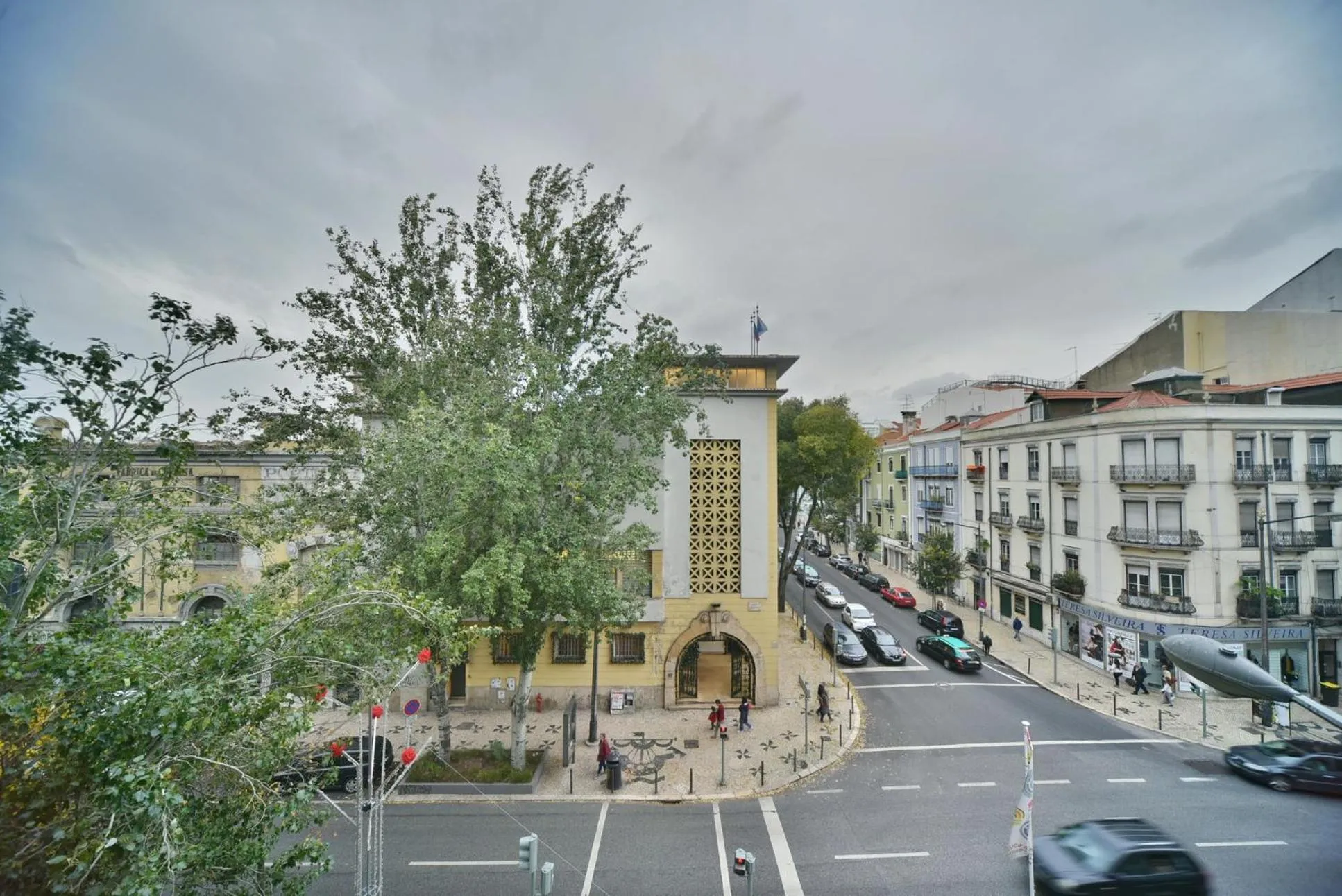 Street view in My Charm Lisbon Suites