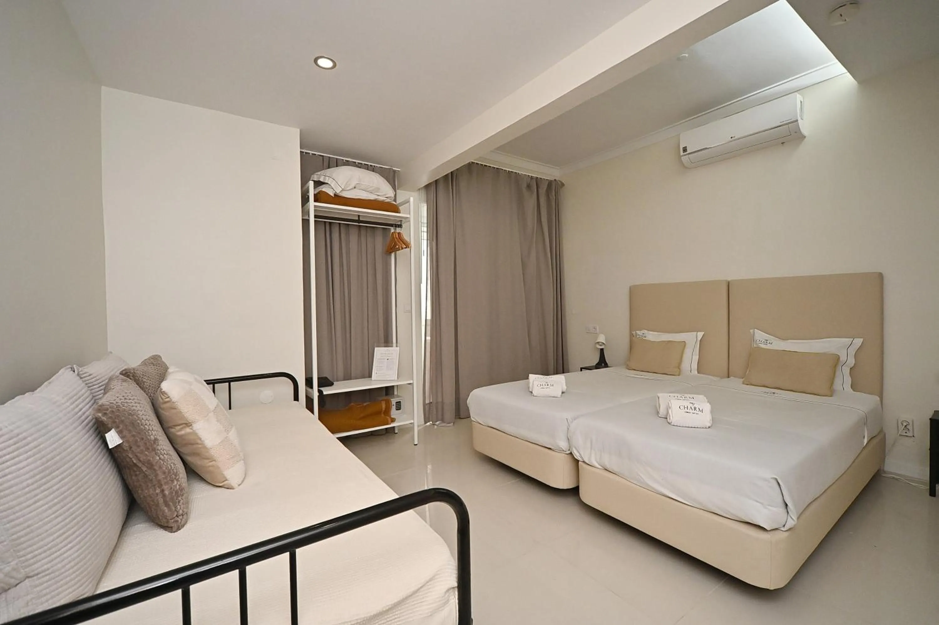 Bed in My Charm Lisbon Suites