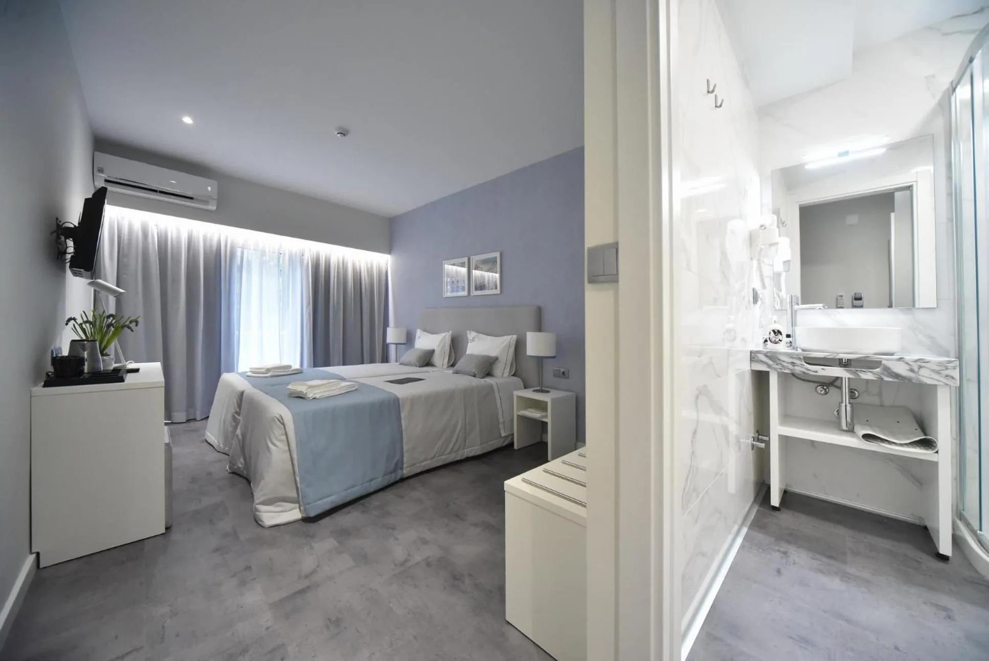 Bed in My Charm Lisbon Suites