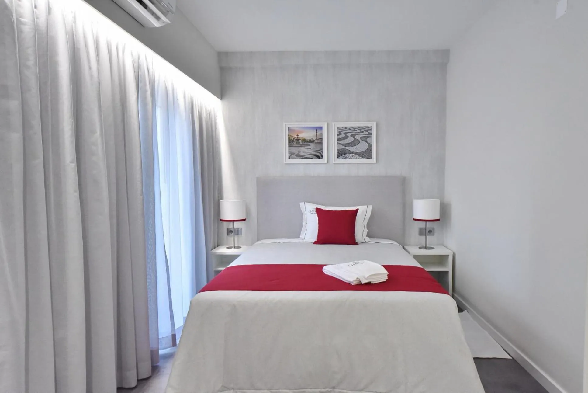 Bed in My Charm Lisbon Suites