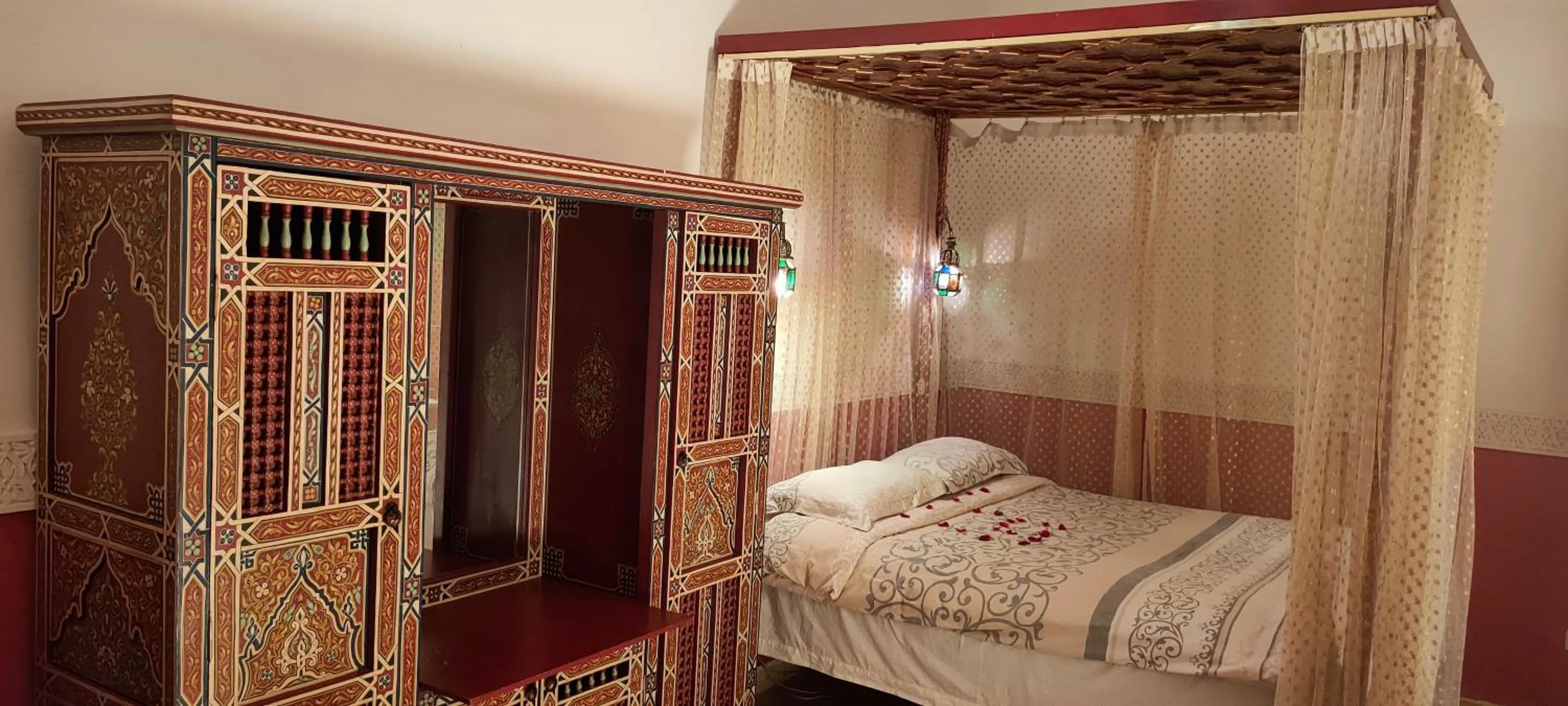 Bed in Riad Ifoulki