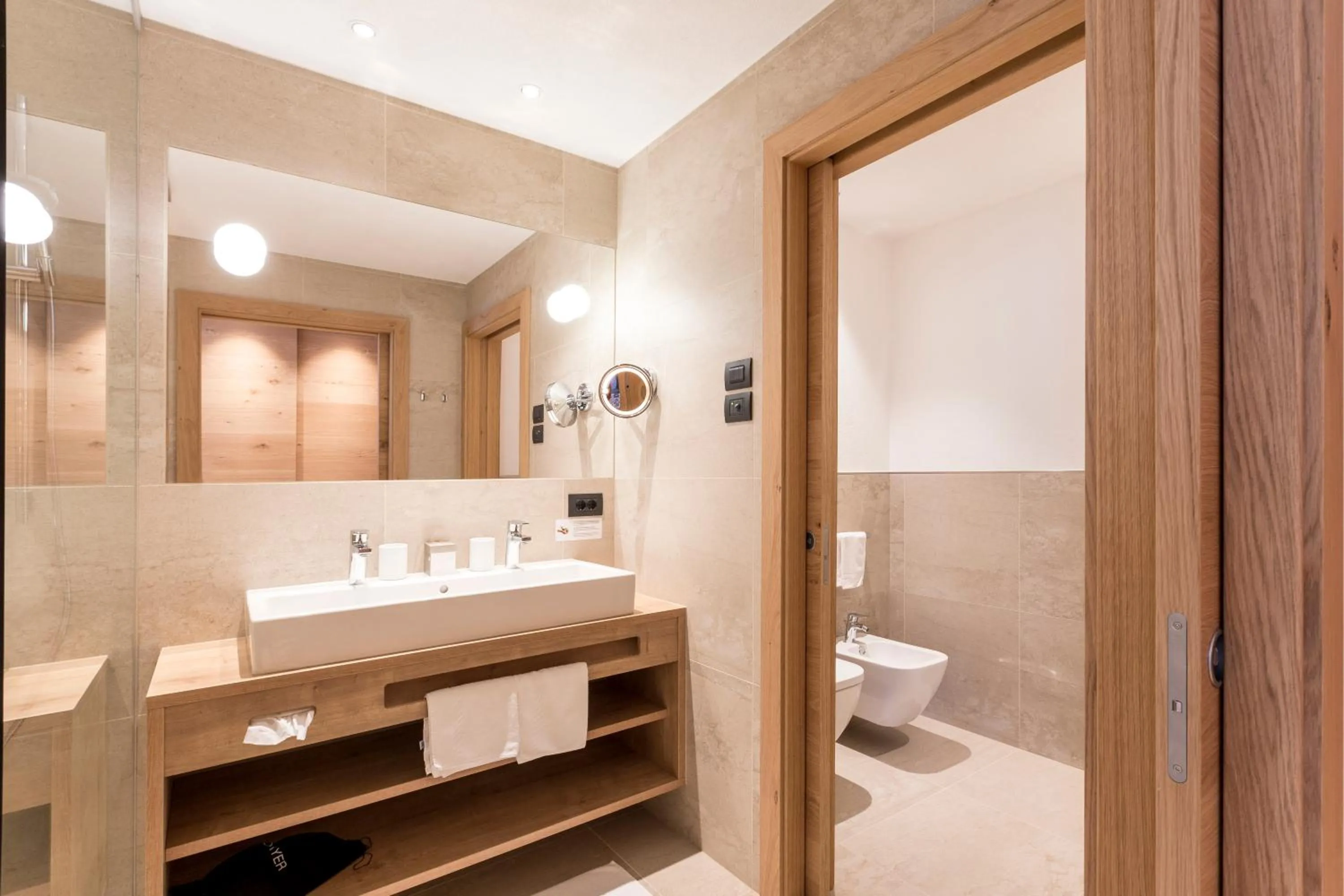 Bathroom in Hotel Royal