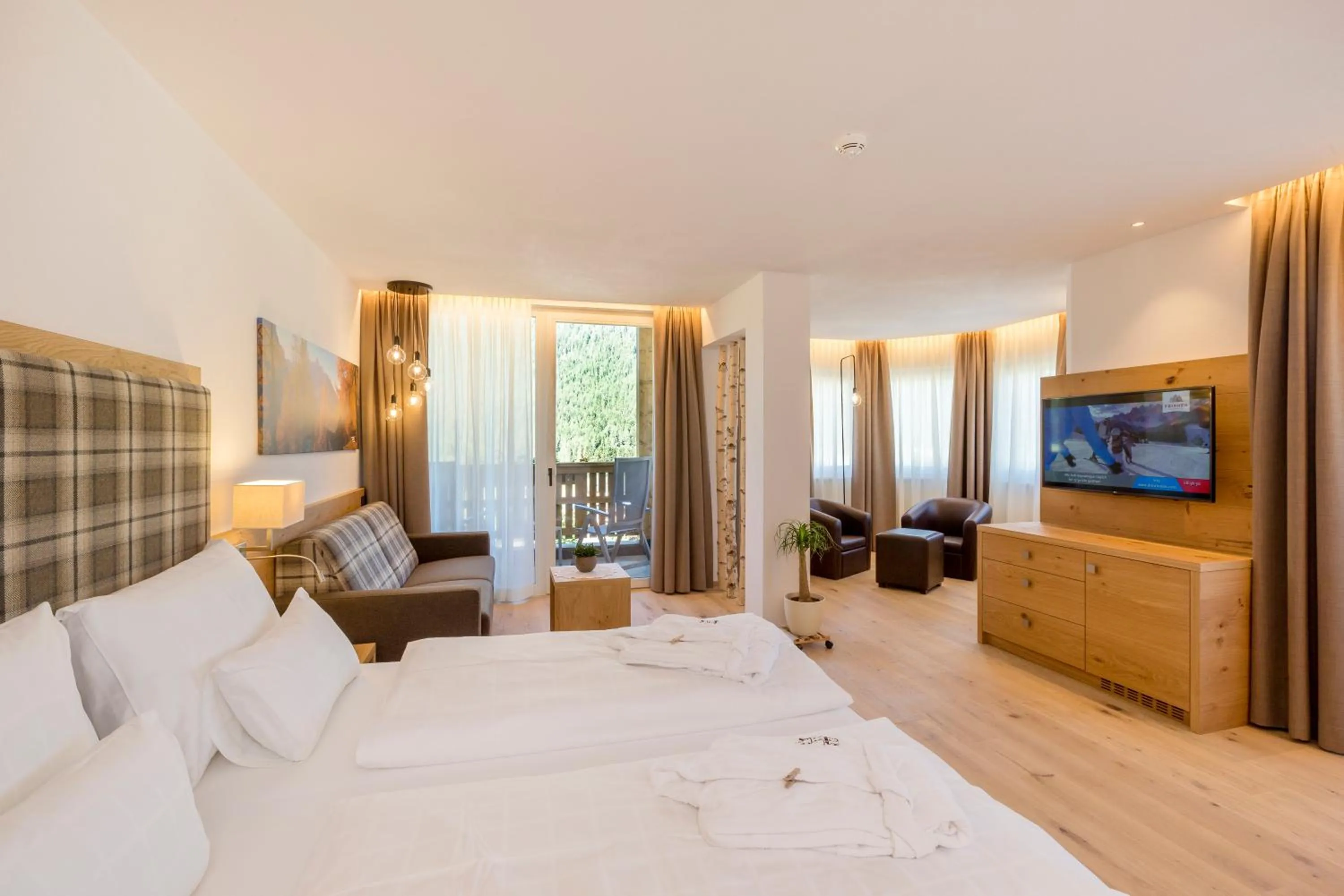 City view, Bed in Hotel Royal