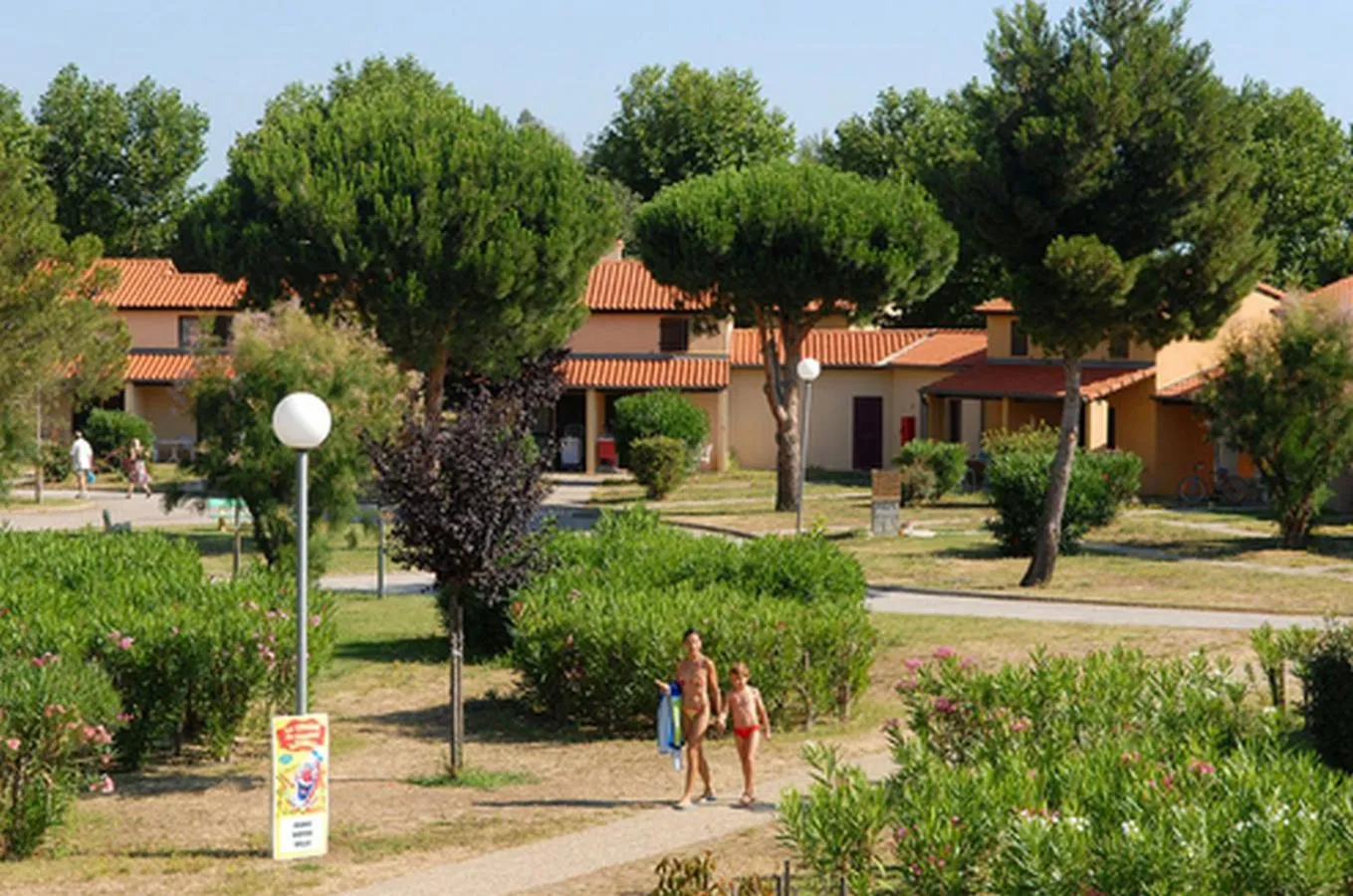 Facade/entrance in Azureva Saint Cyprien