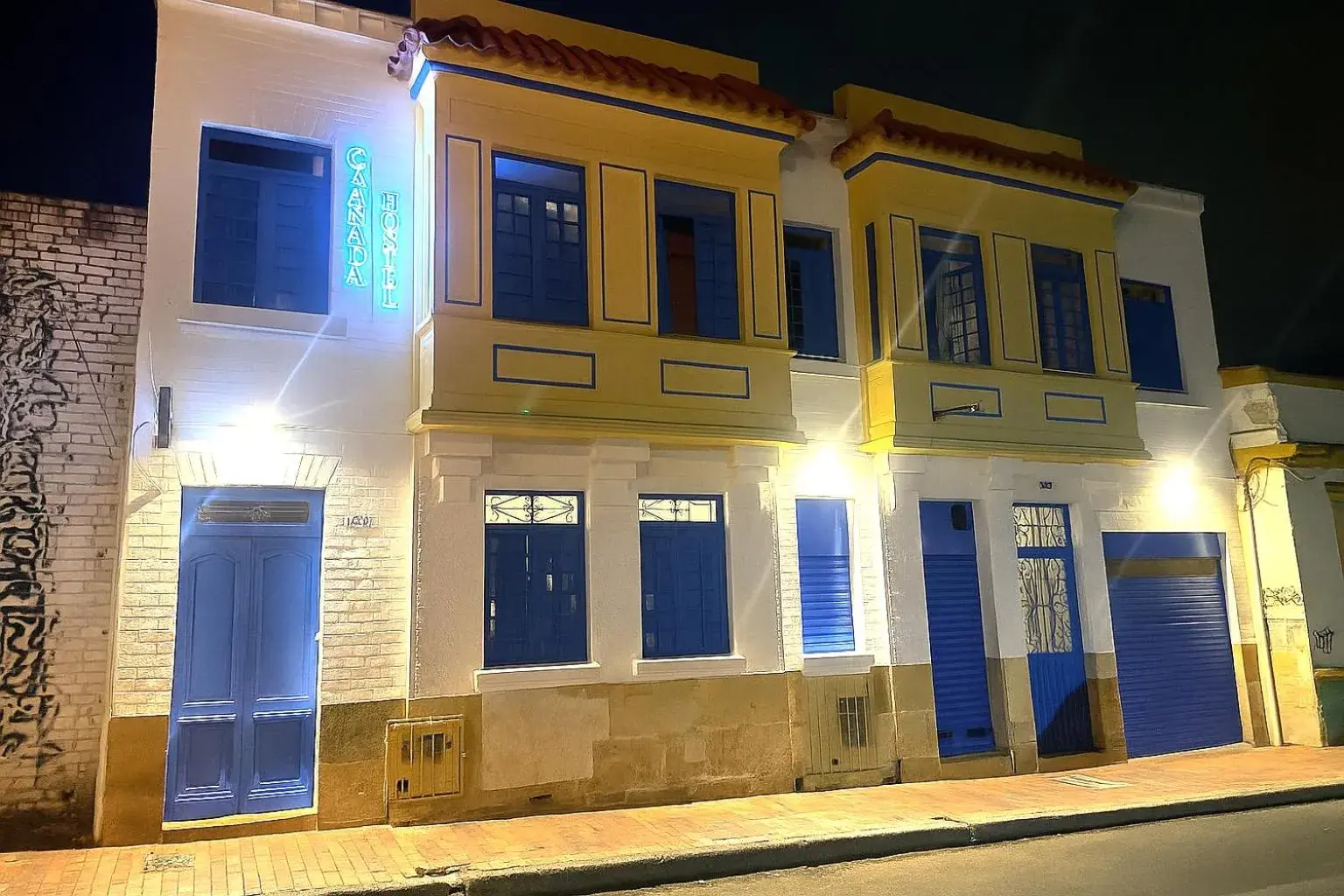 Property building in Granada Hostel Property building in Granada Hostel