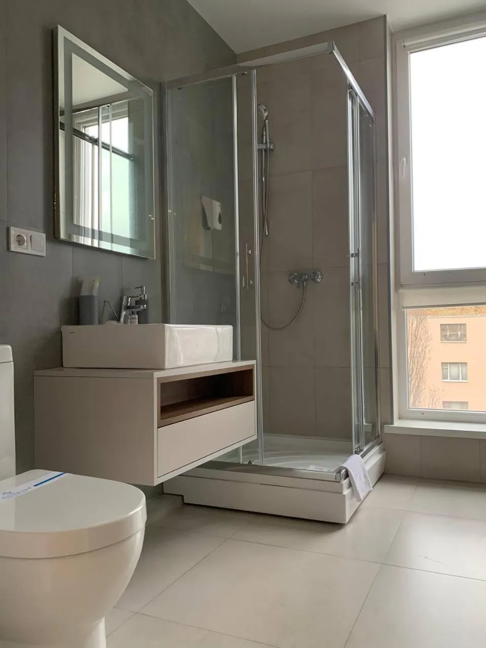 Shower in Nyvky Residence