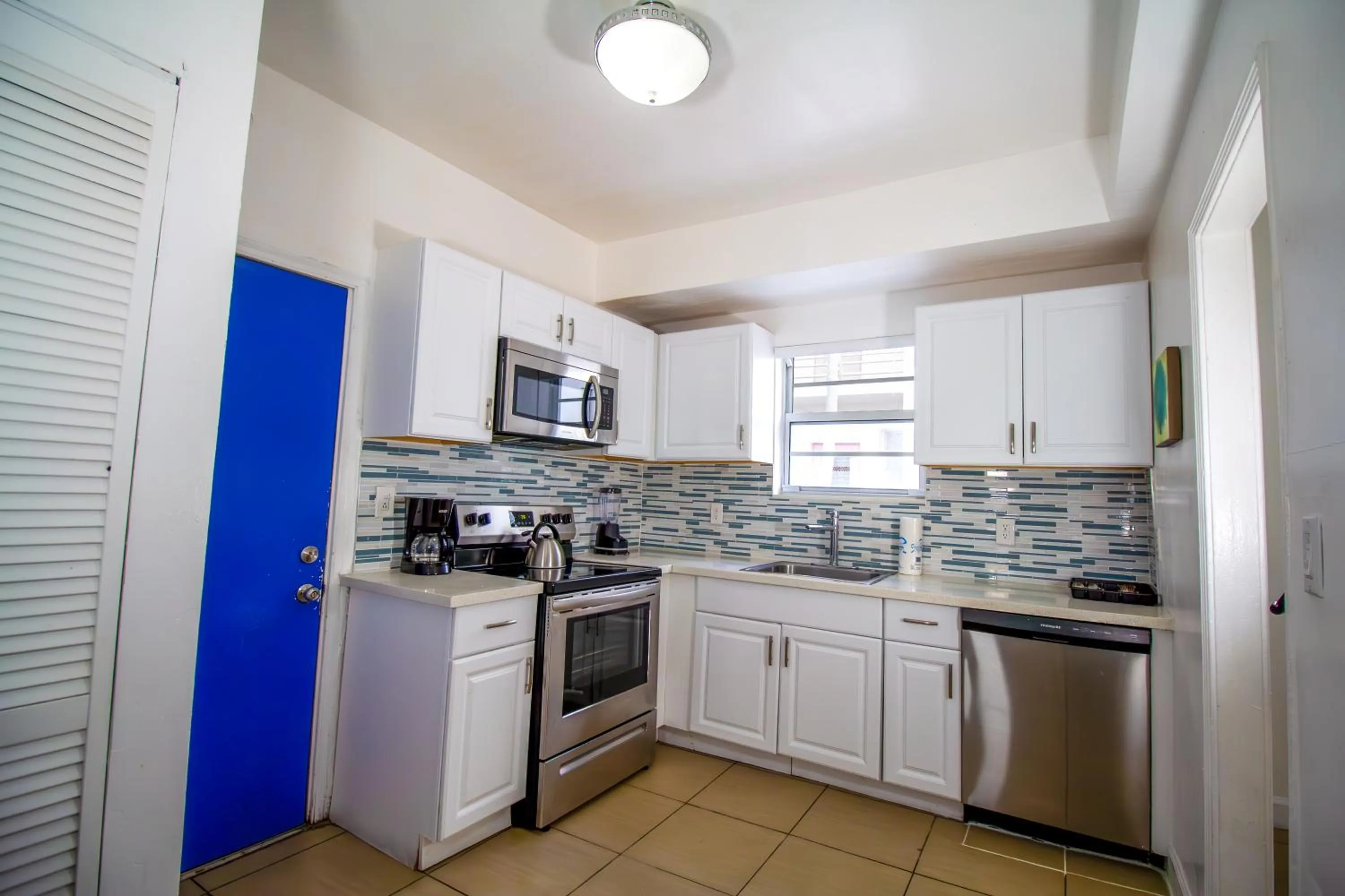 Kitchen or kitchenette in Casa Gaby Apartments Part of the Oasis Casita Collection