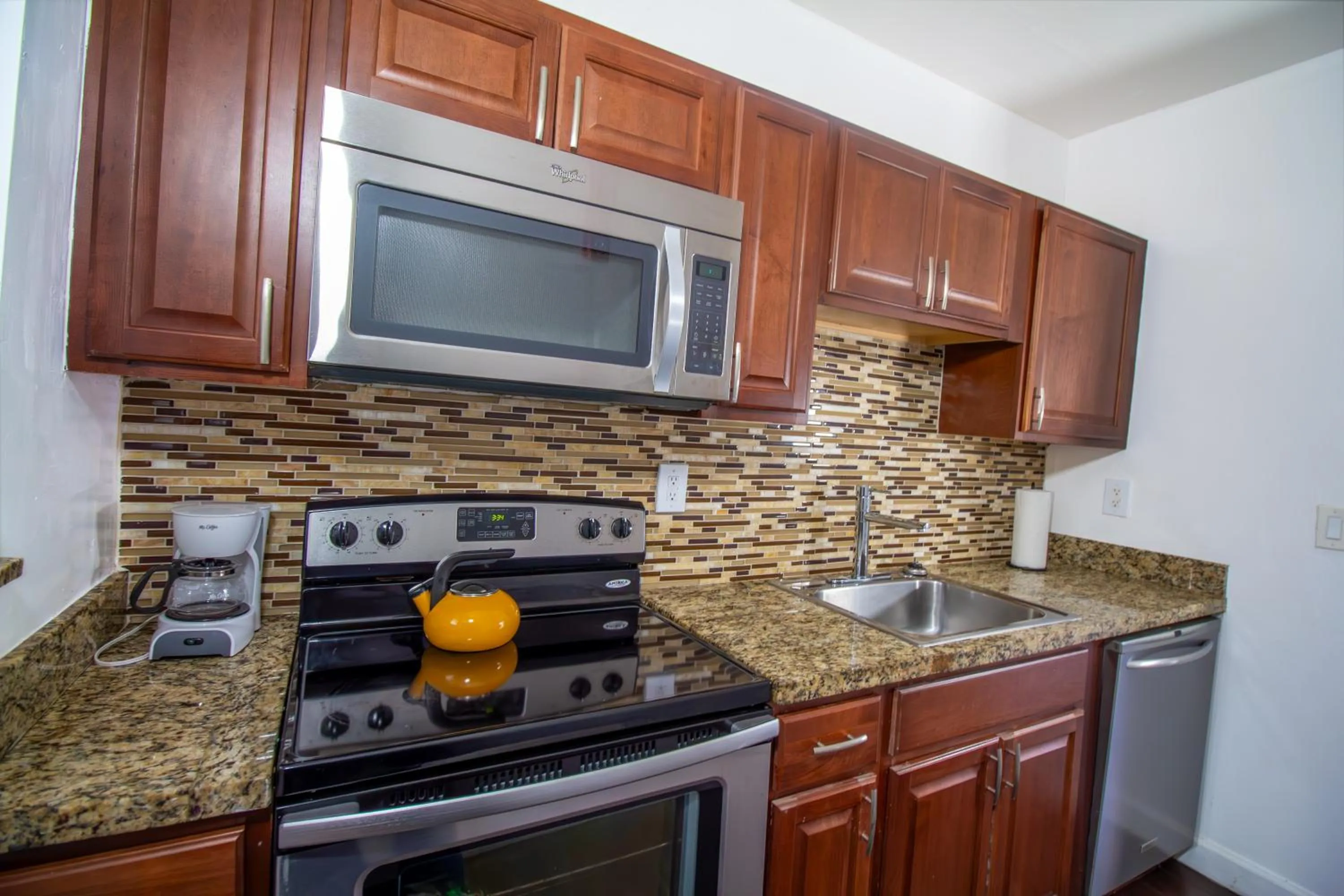 Kitchen or kitchenette in Casa Gaby Apartments Part of the Oasis Casita Collection