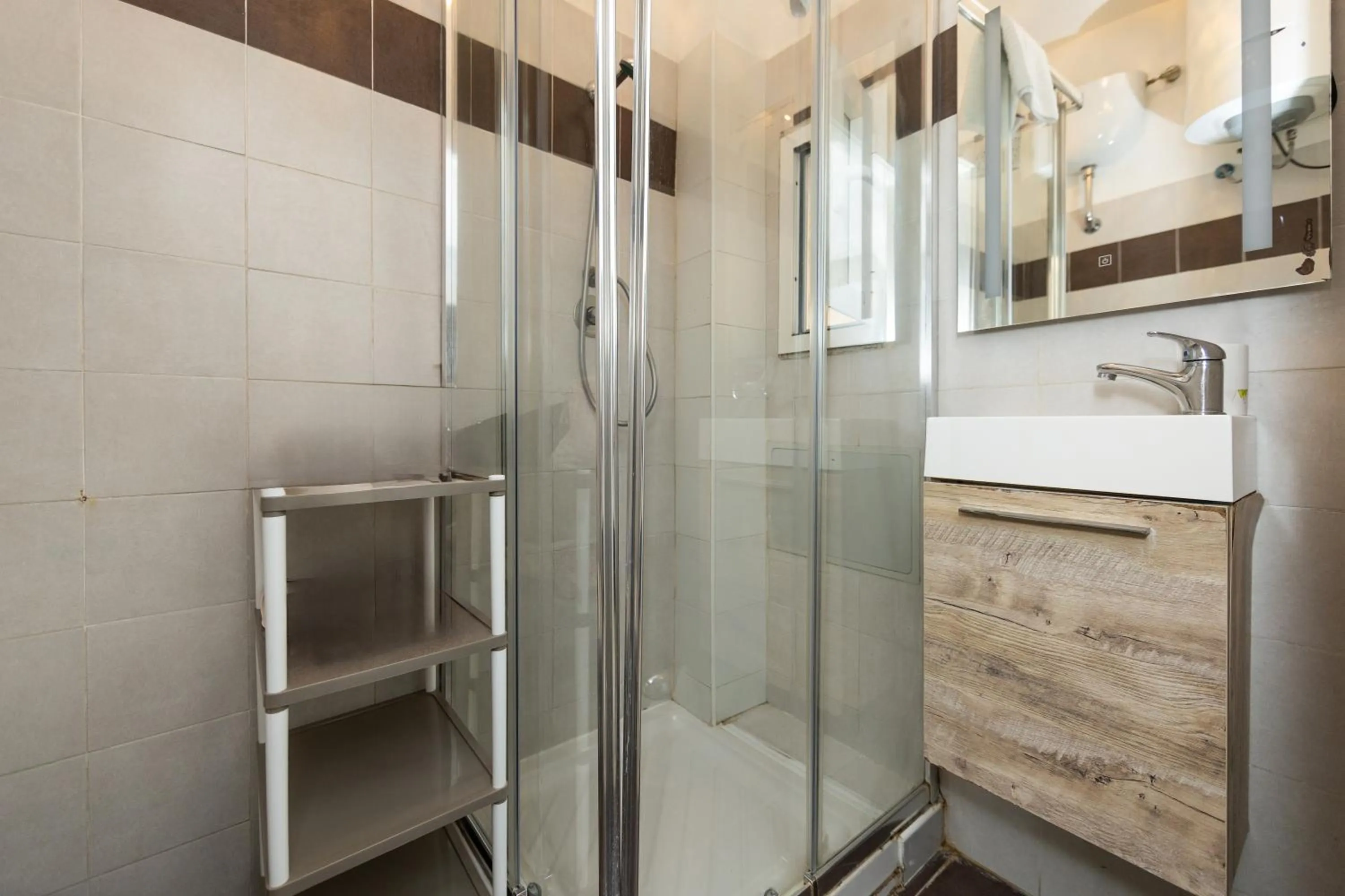 Shower in Imperiale Top