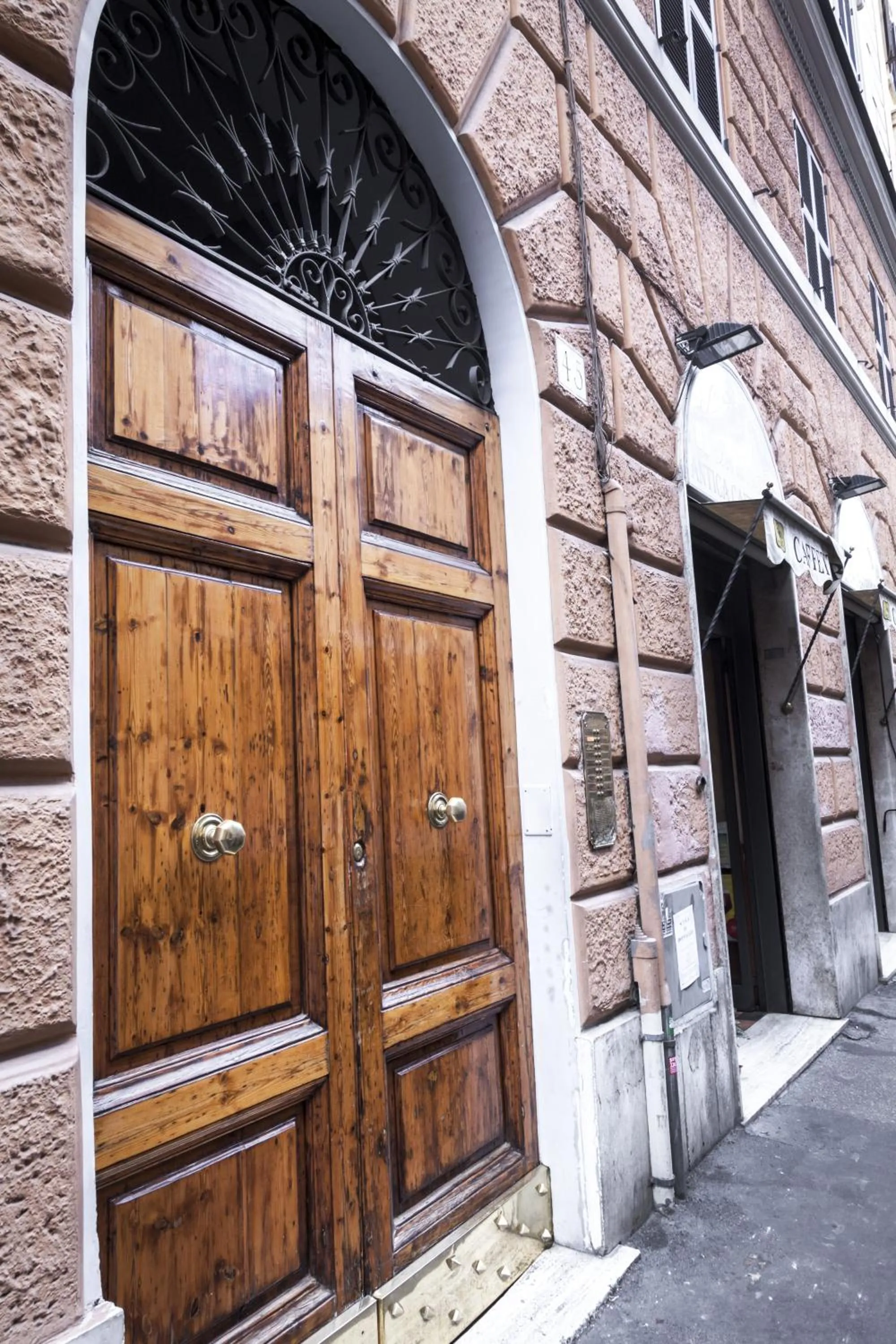 Property building in Imperiale Top