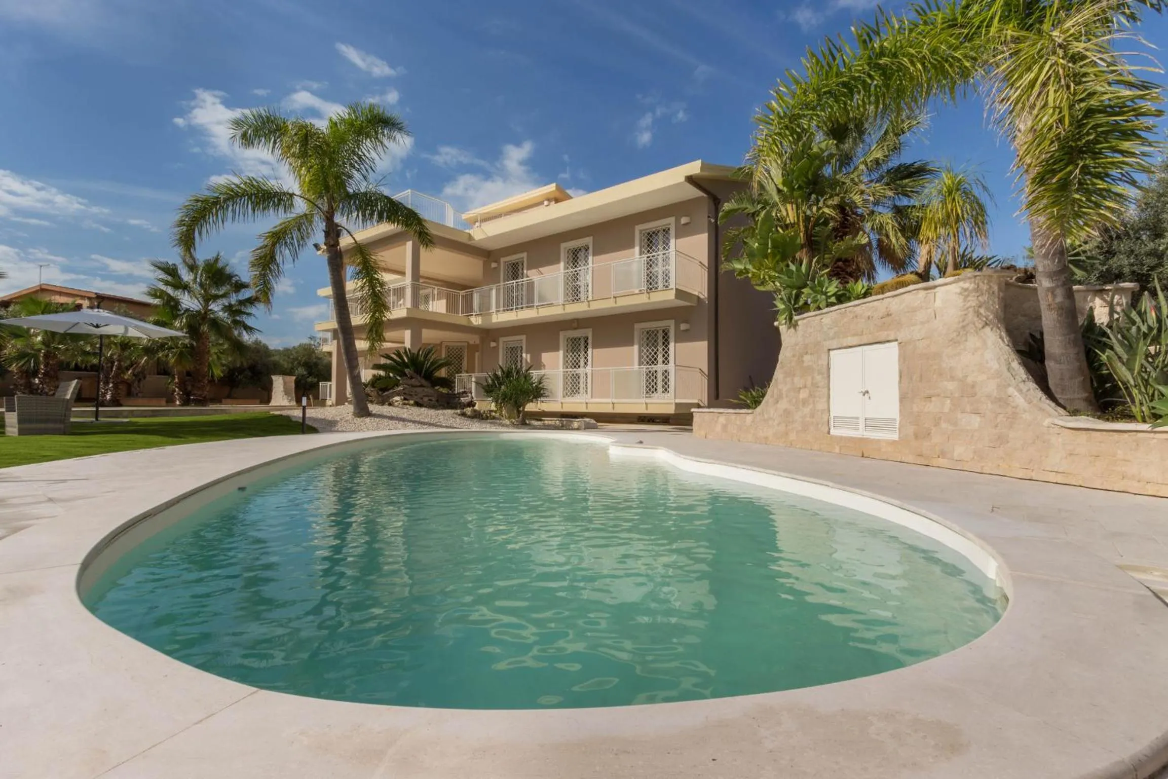 Facade/entrance in Villa Furoa