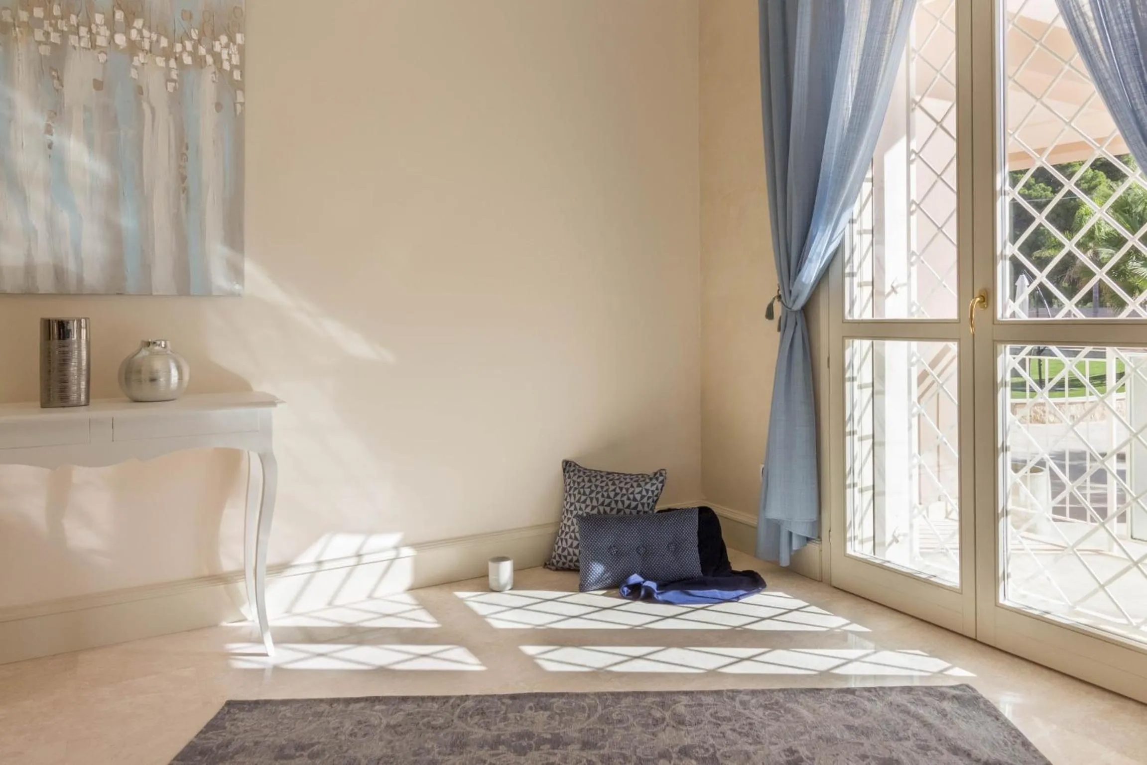 Decorative detail in Villa Furoa