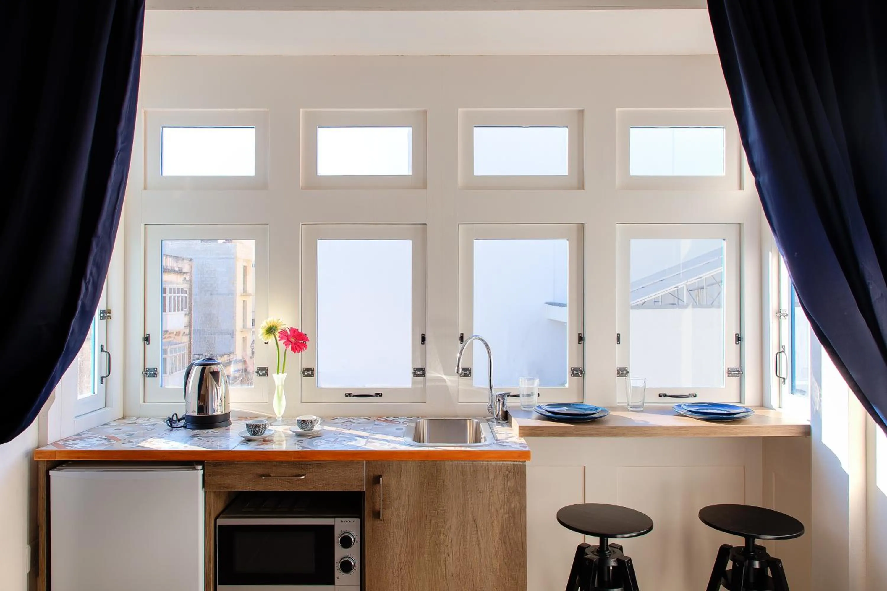 Kitchen or kitchenette in Island Guesthouse